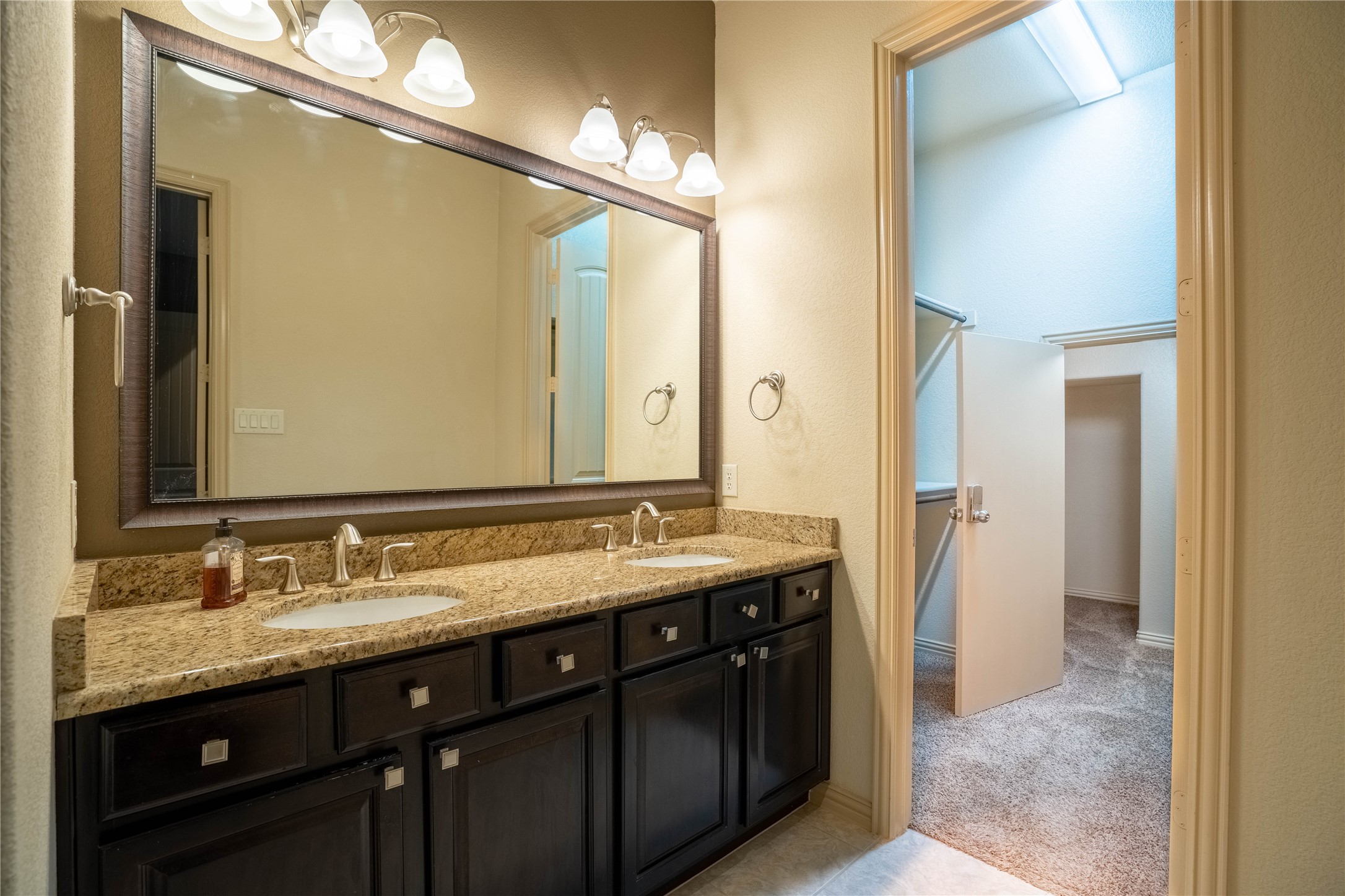 185 Carrington Lane Lewisville TX 75067