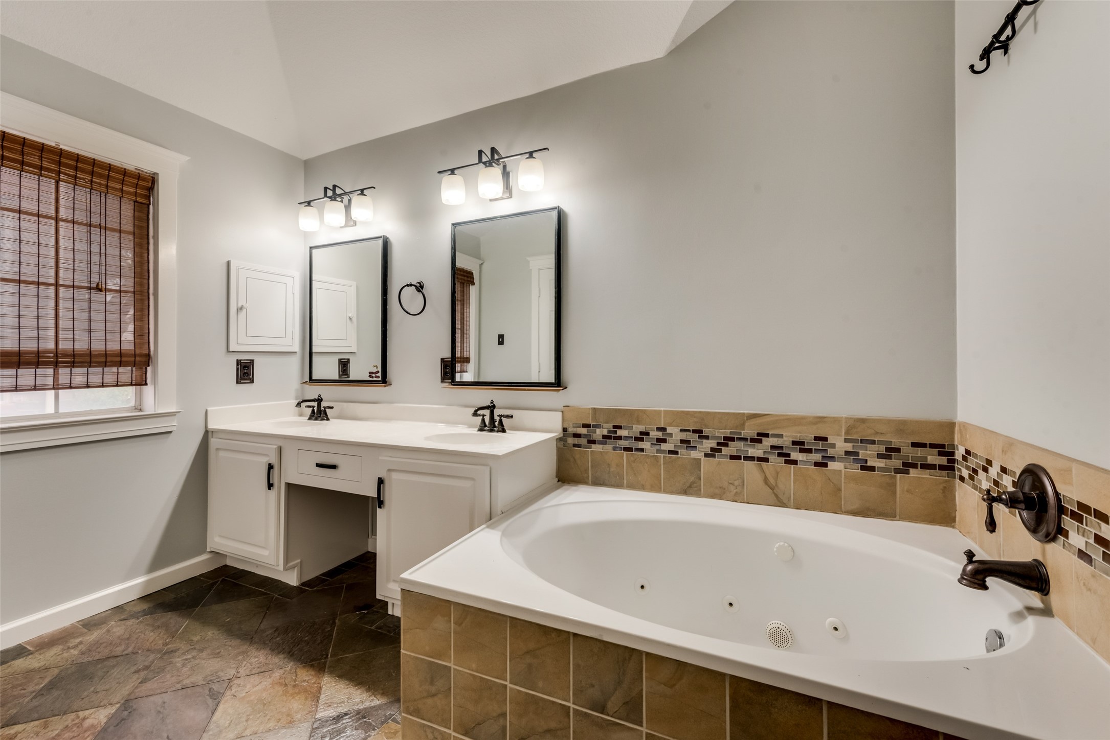 3551 Briargrove Lane Dallas TX 75287