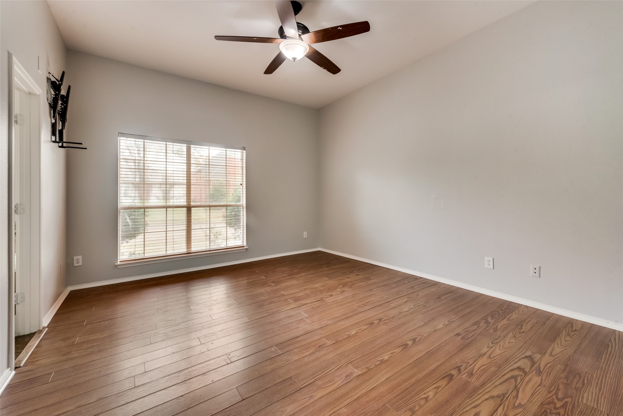 3551 Briargrove Lane Dallas TX 75287