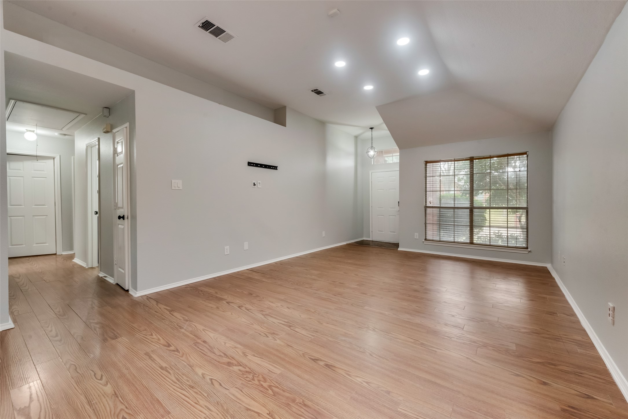 3551 Briargrove Lane Dallas TX 75287