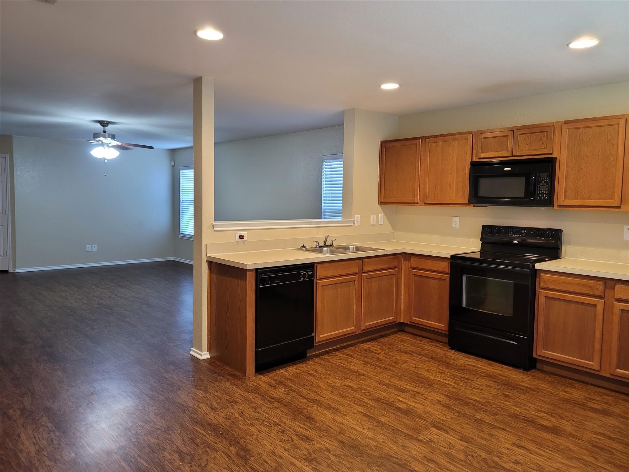 1340 Gayle Street Burleson TX 76028