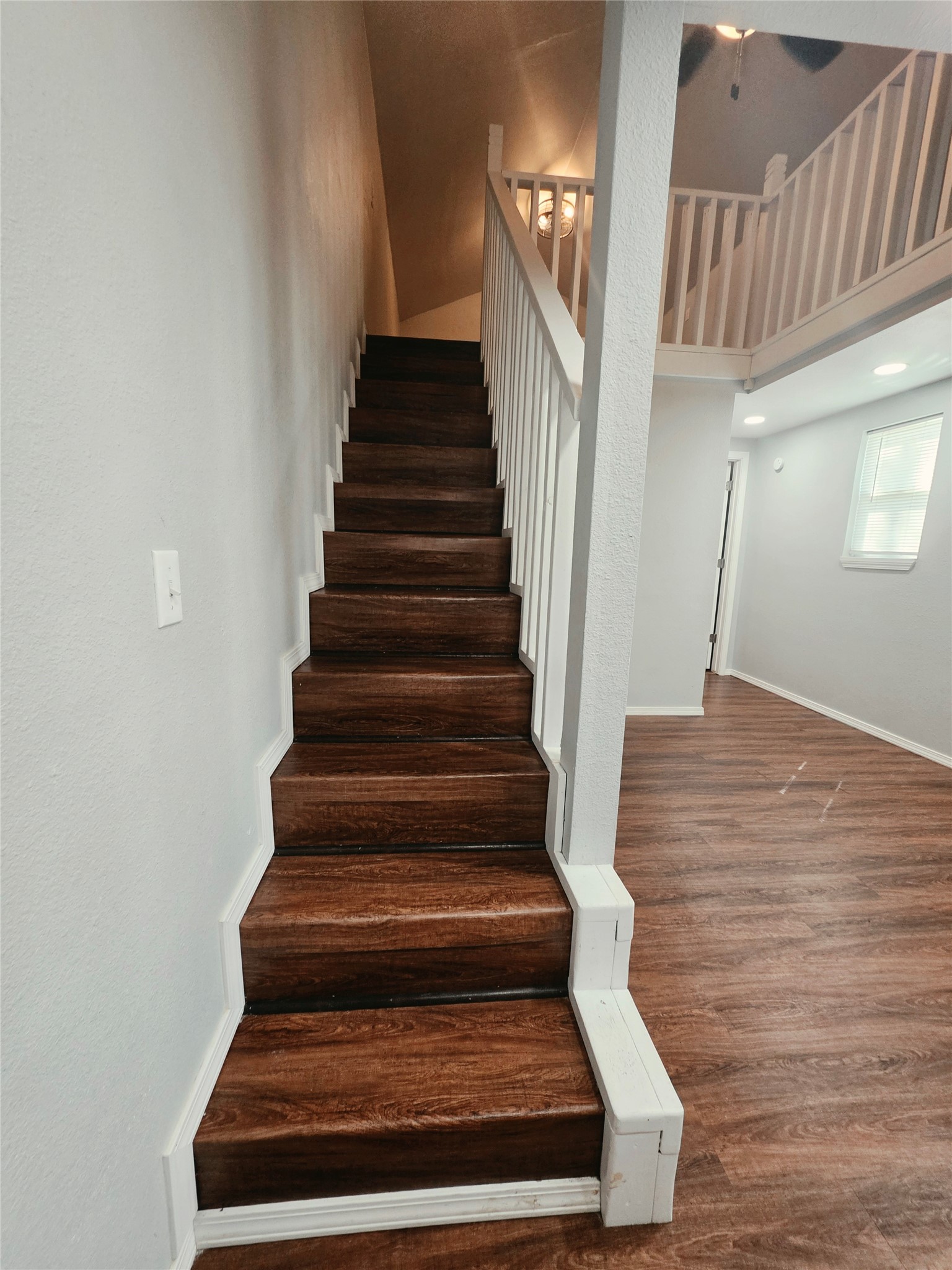 7202 Base Street Azle TX 76020