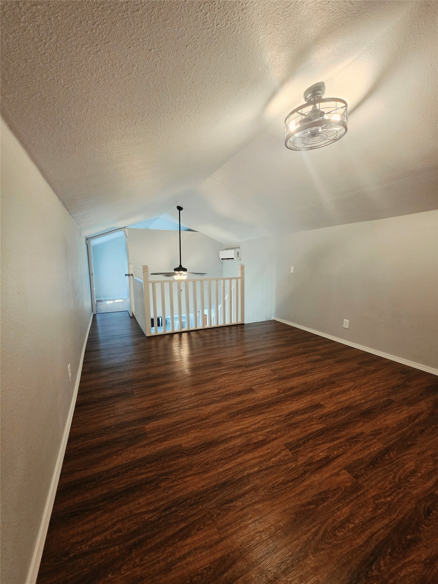 7202 Base Street Azle TX 76020