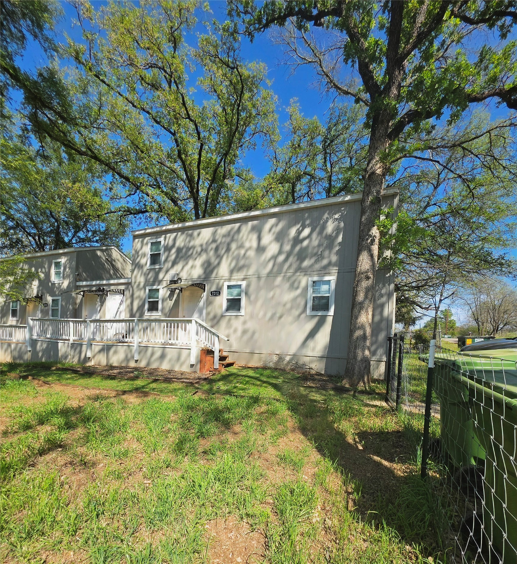7202 Base Street Azle TX 76020