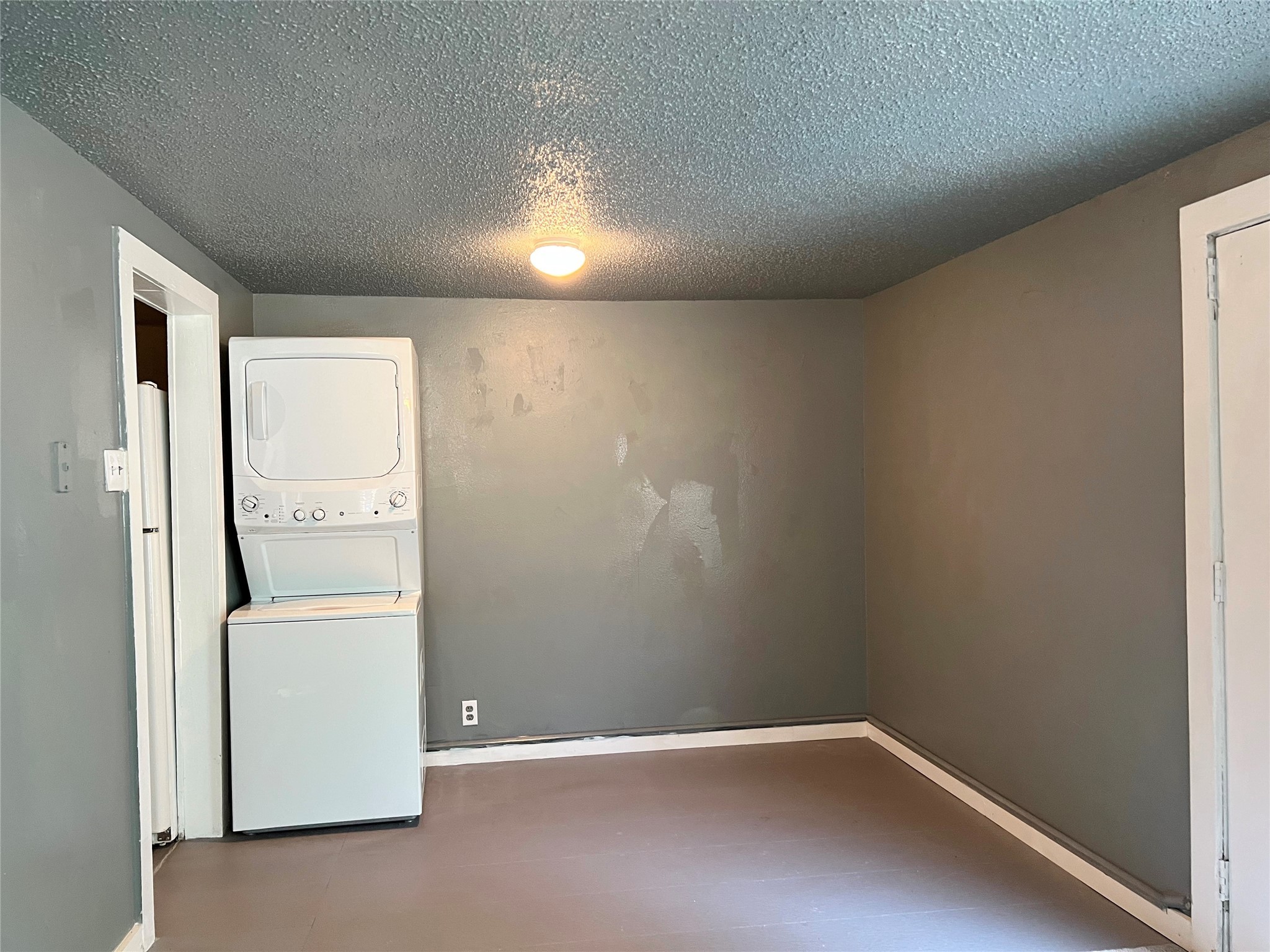 305 S Preston Street Ennis TX 75119