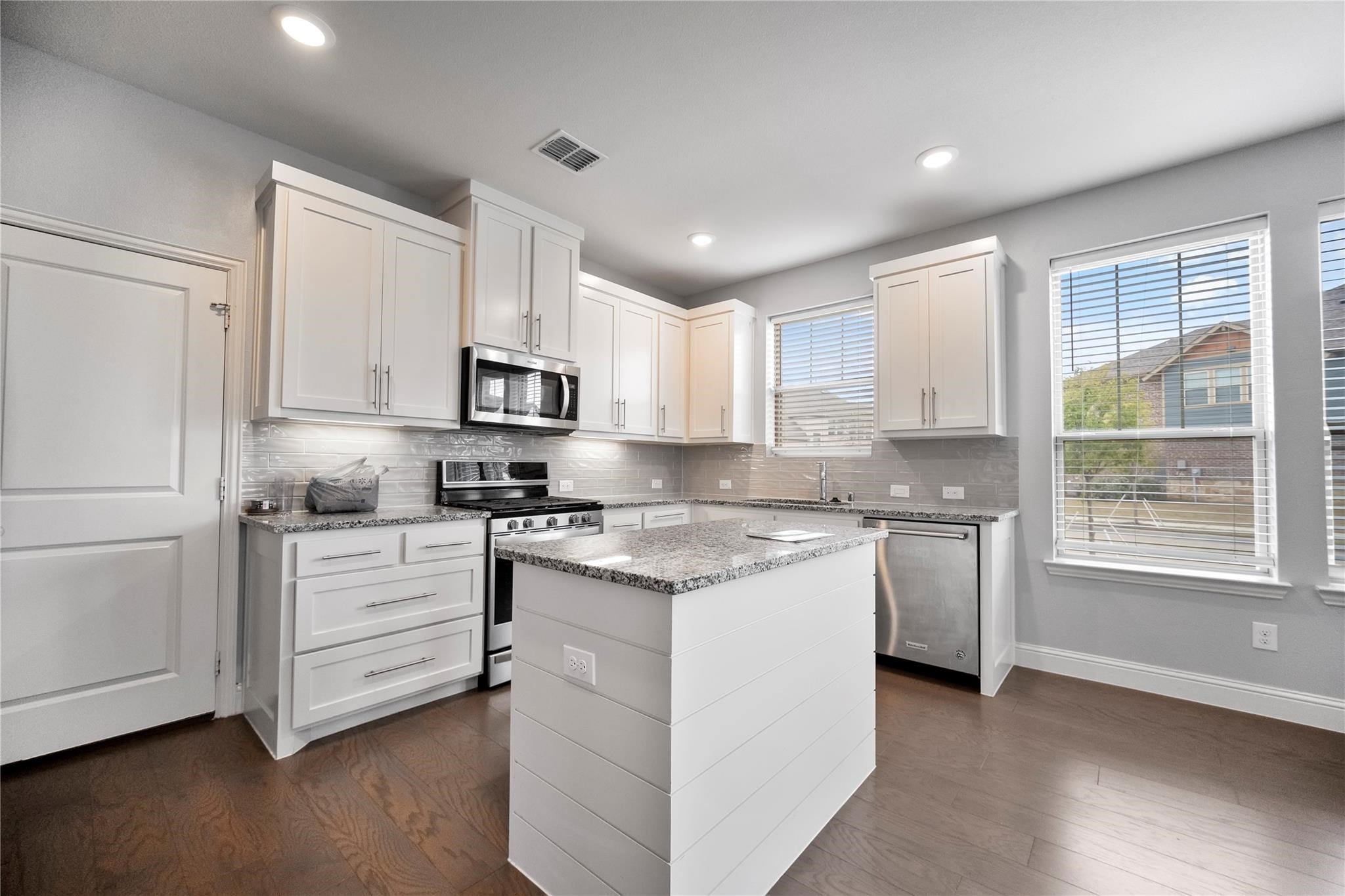 4701 Smokey Quartz Lane Arlington TX 76005