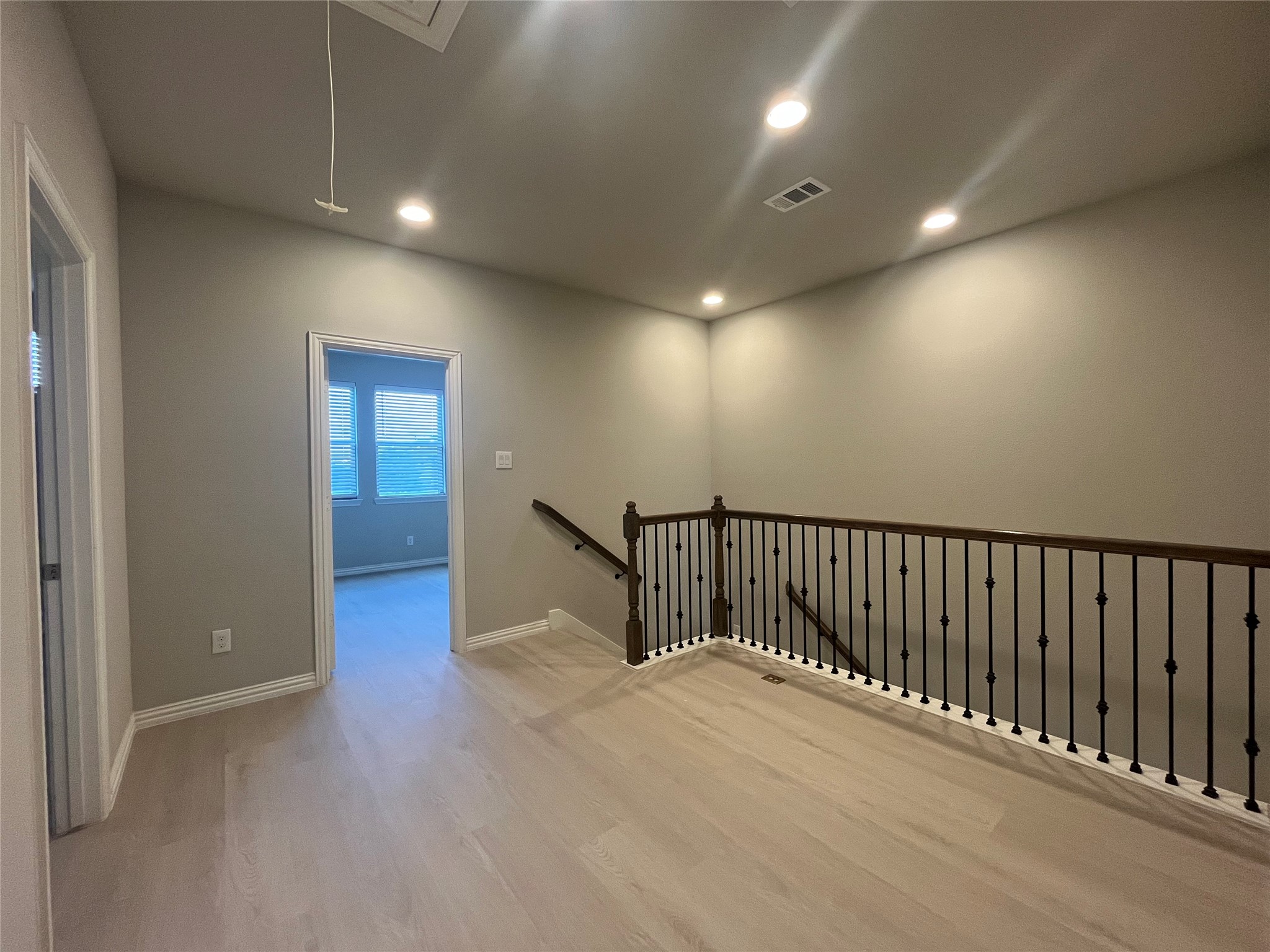 8266 Primrose Way Dallas TX 75252