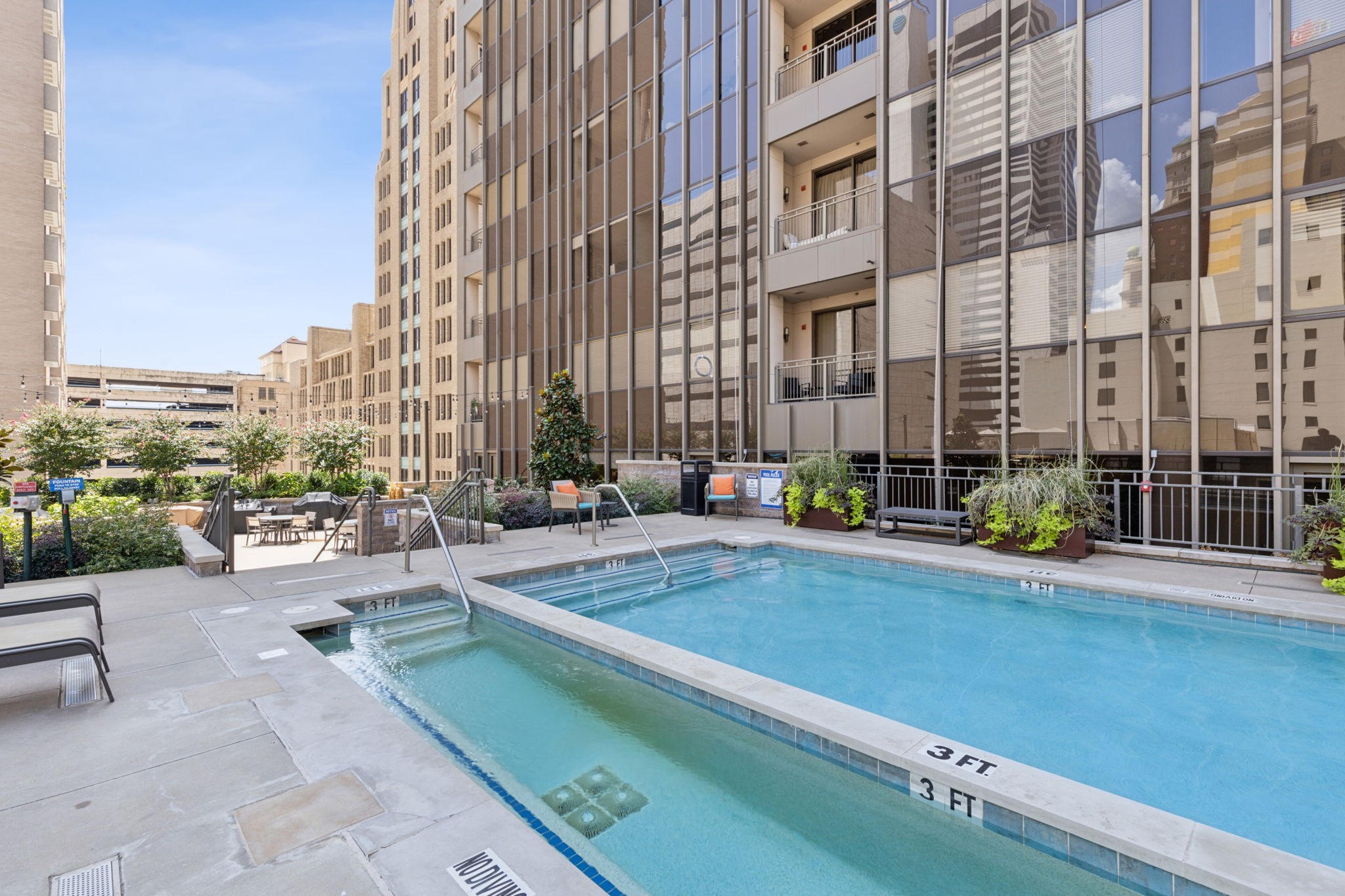 1200 Main Street Dallas TX 75202