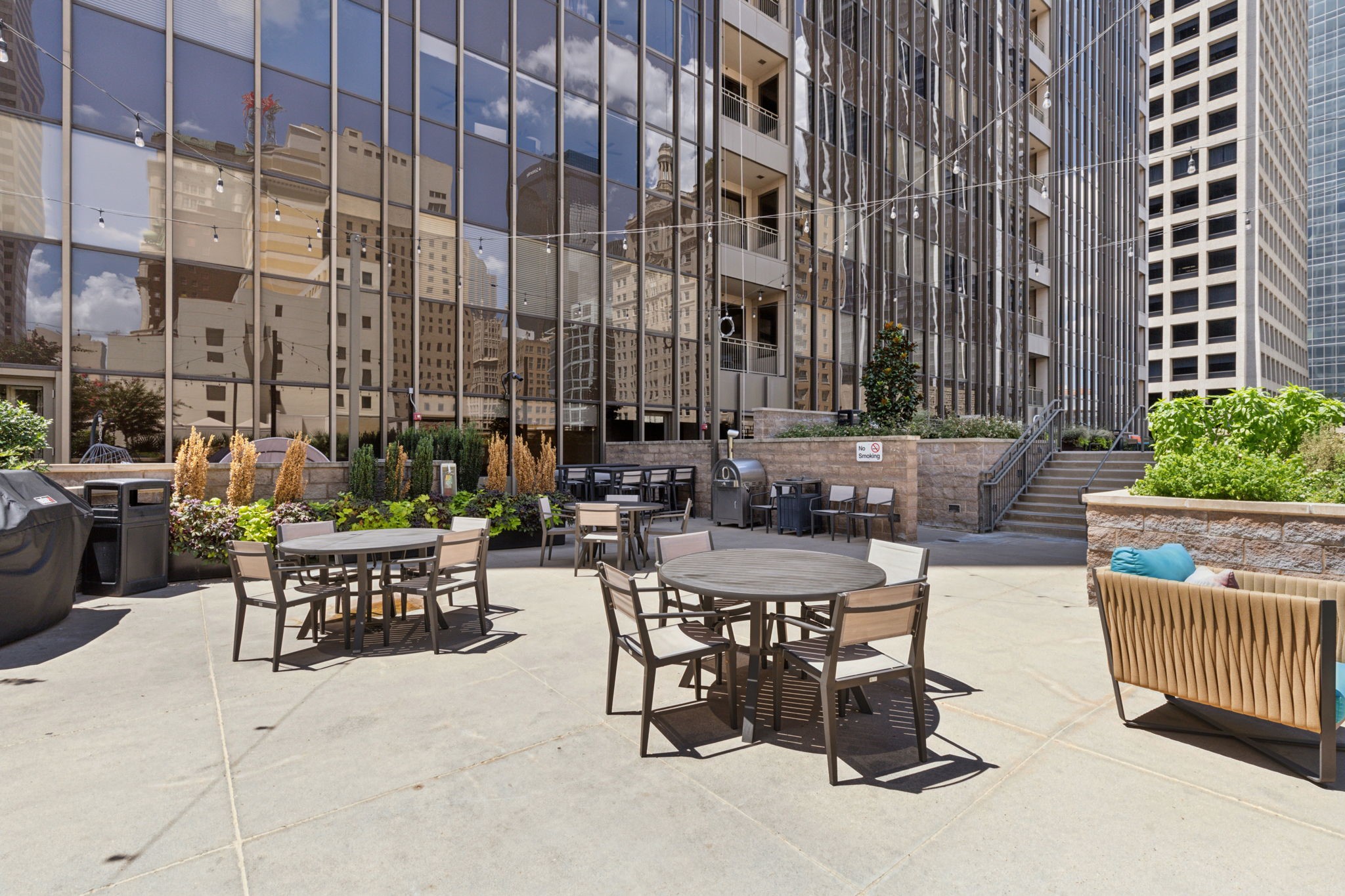 1200 Main Street Dallas TX 75202