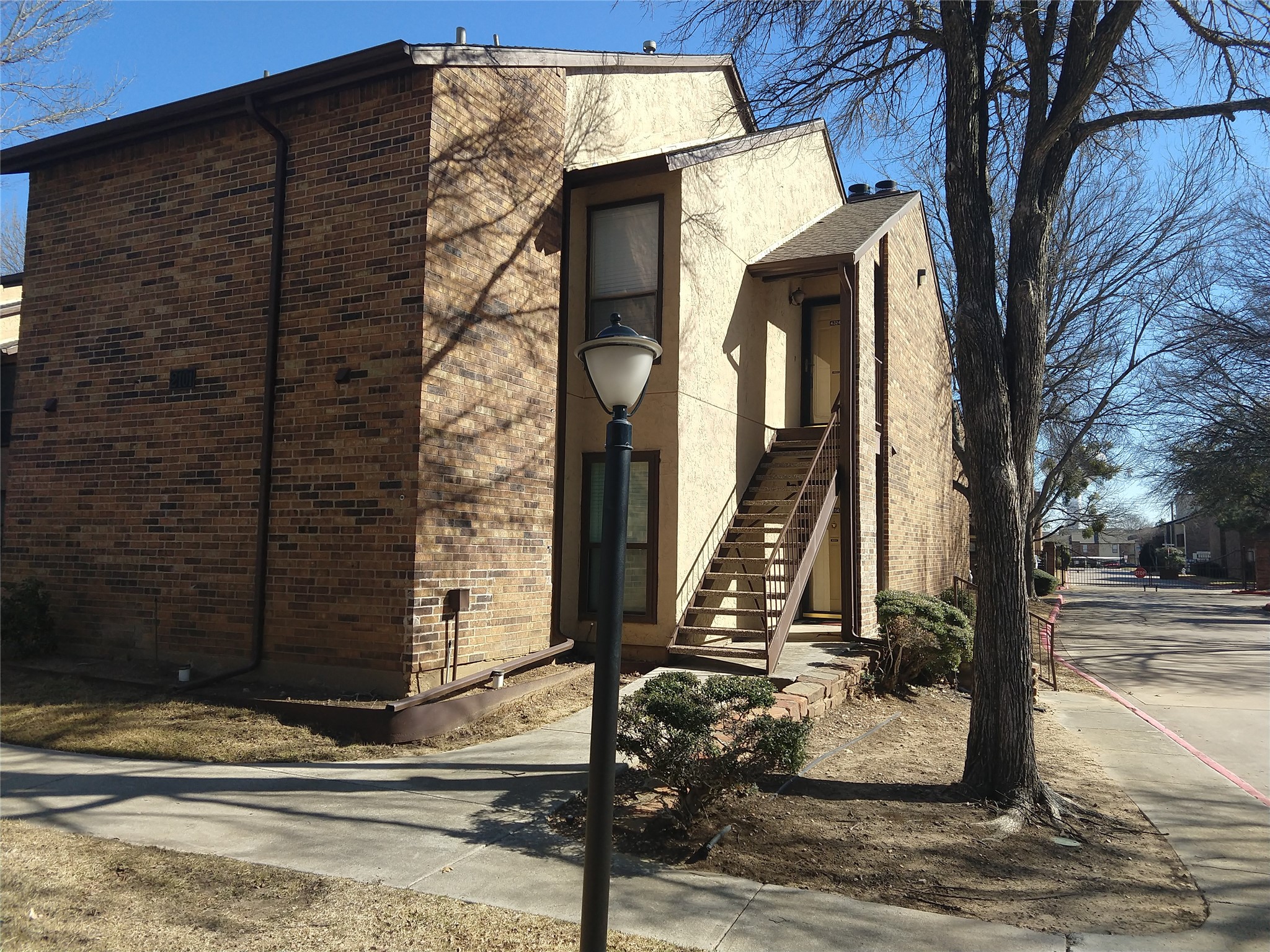 2101 Rainbow Drive Arlington TX 76011