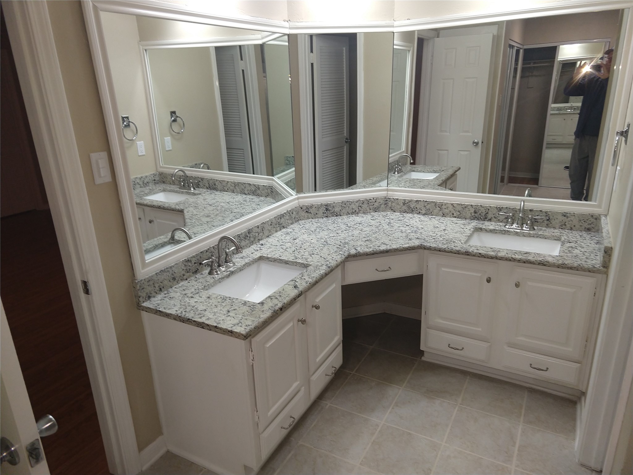 2101 Rainbow Drive Arlington TX 76011