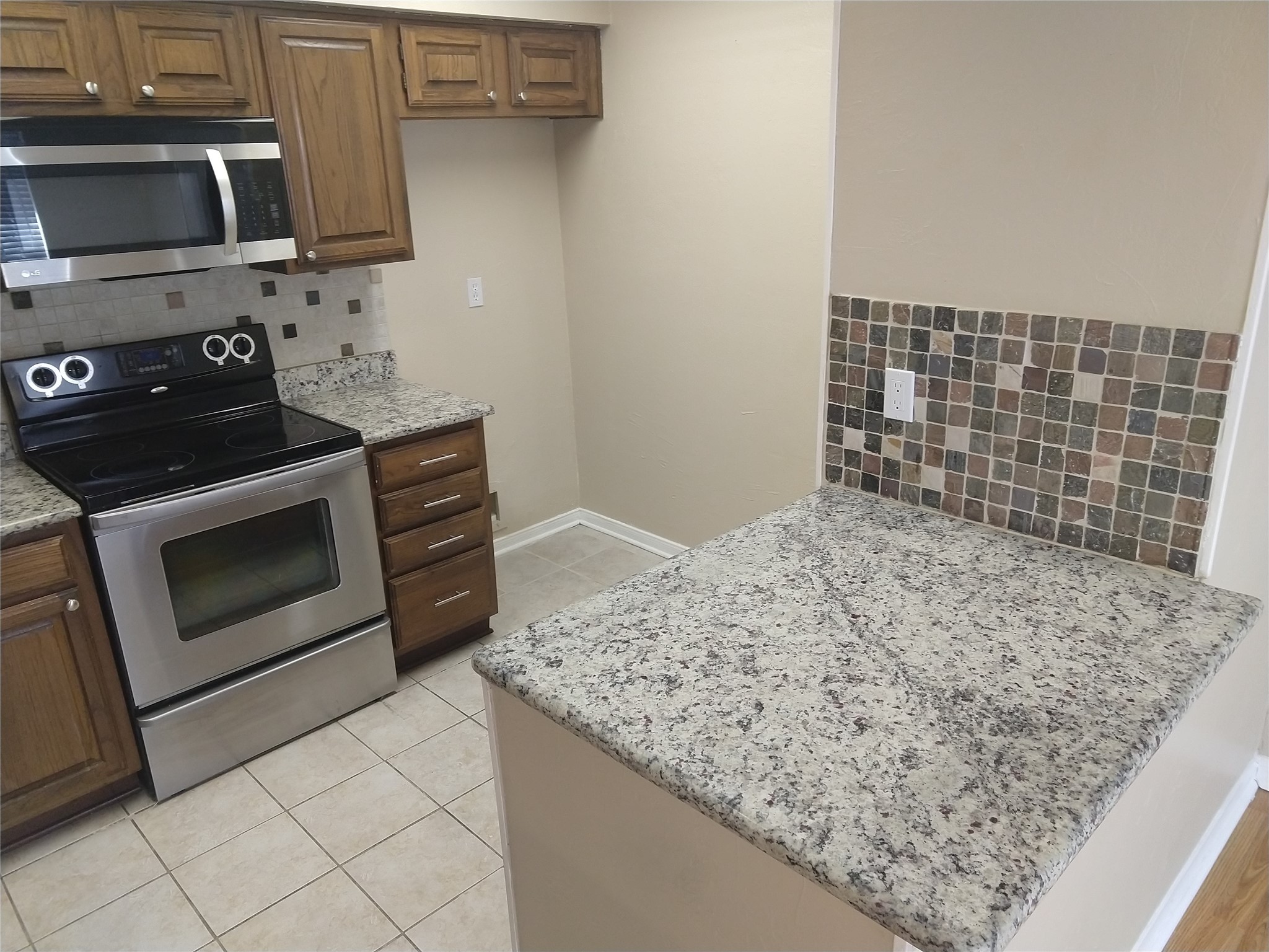 2101 Rainbow Drive Arlington TX 76011