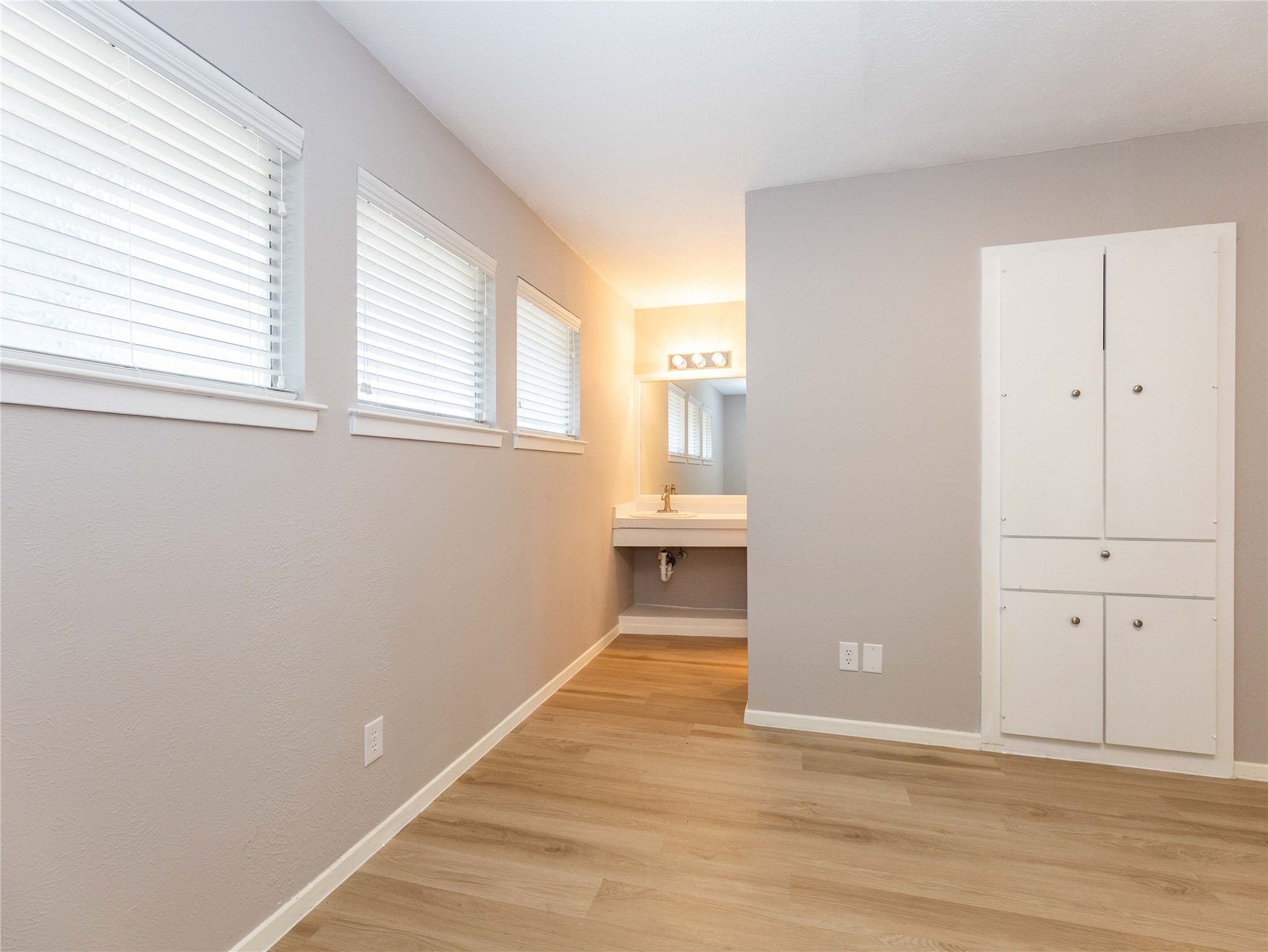 1505 Mcdonald Drive Garland TX 75041