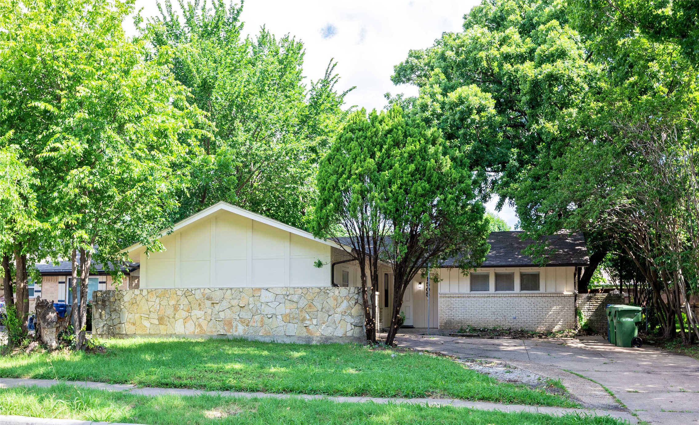 1505 Mcdonald Drive Garland TX 75041