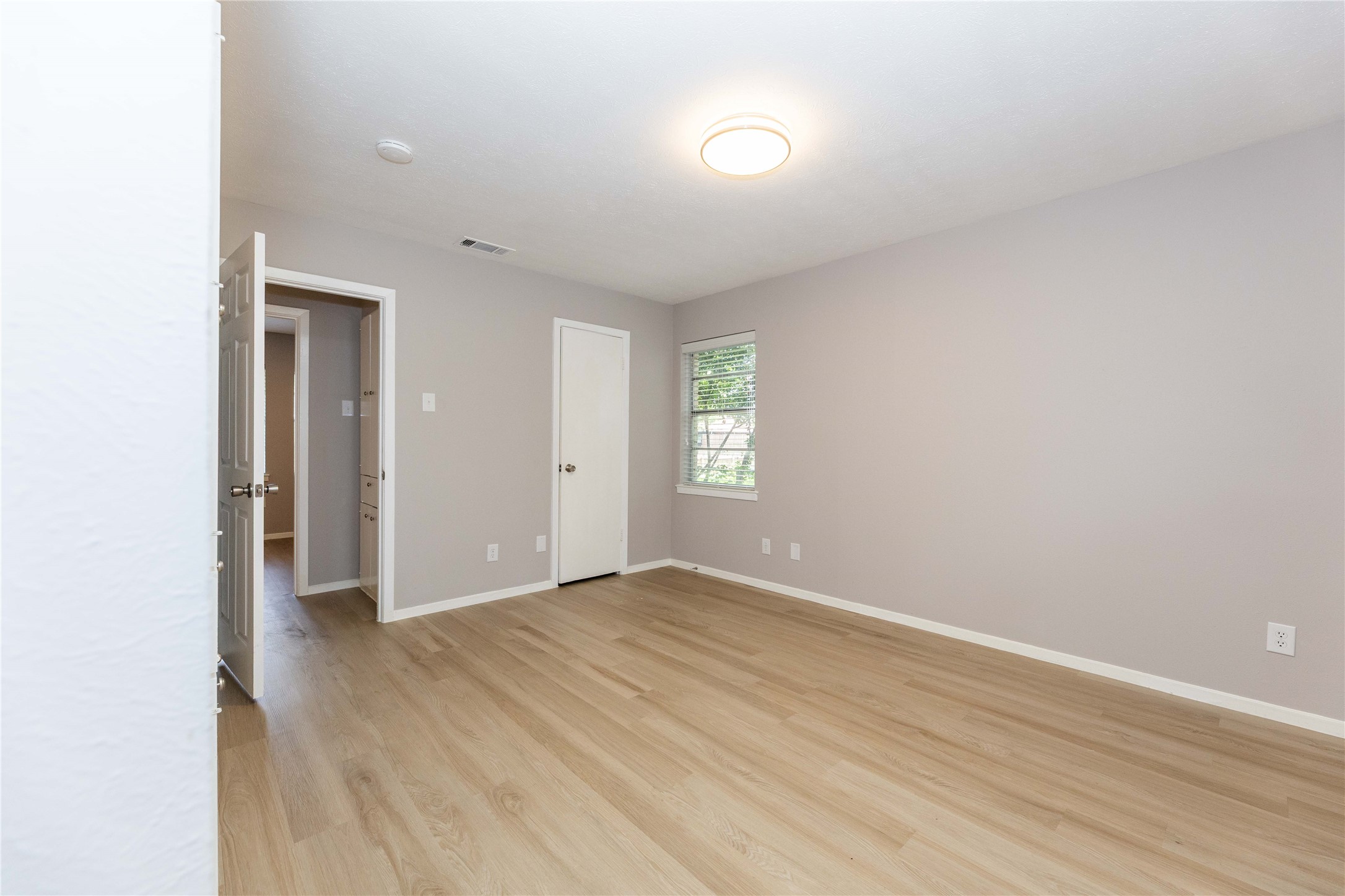 1505 Mcdonald Drive Garland TX 75041