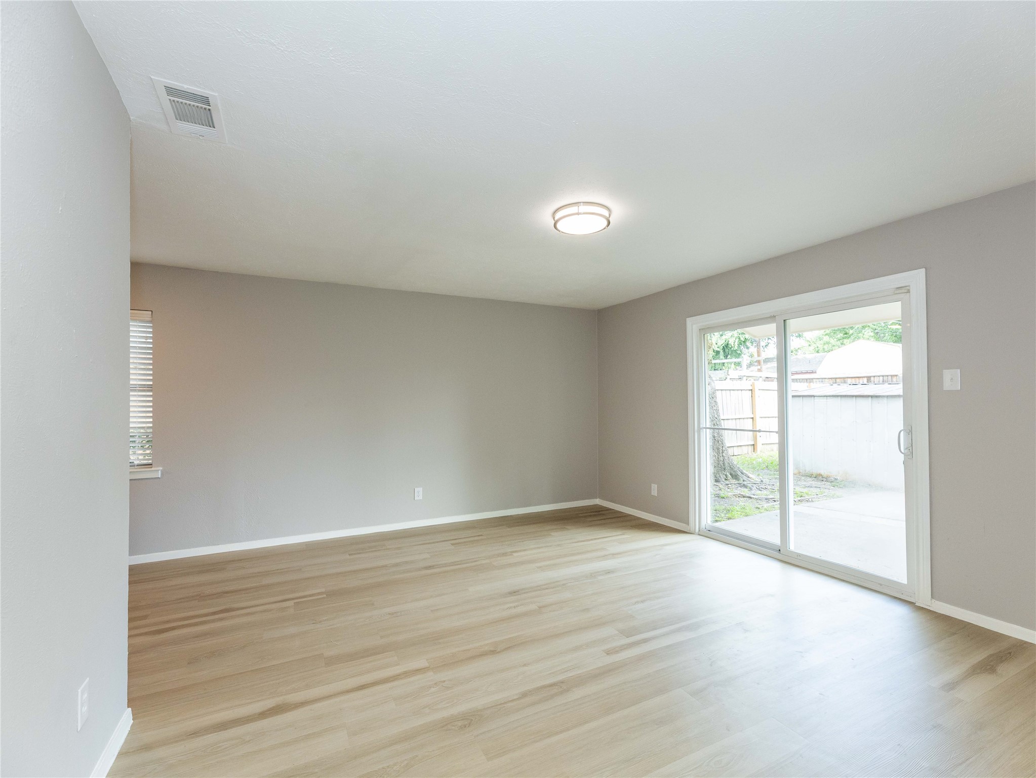 1505 Mcdonald Drive Garland TX 75041