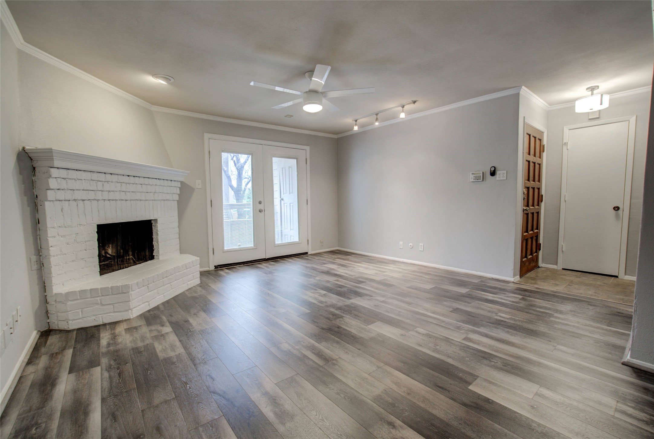 5200 Martel Avenue Dallas TX 75206