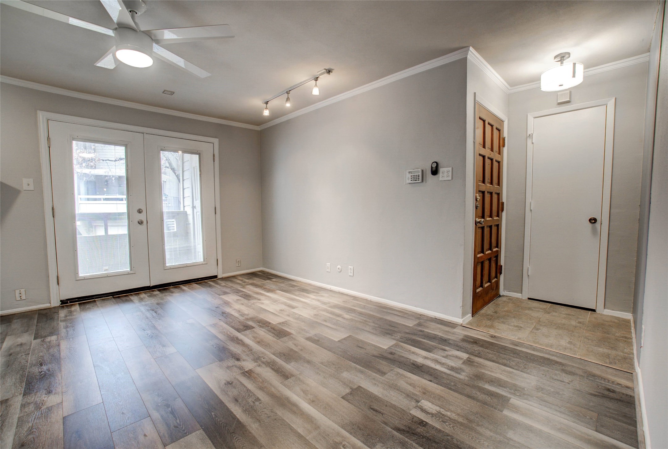 5200 Martel Avenue Dallas TX 75206