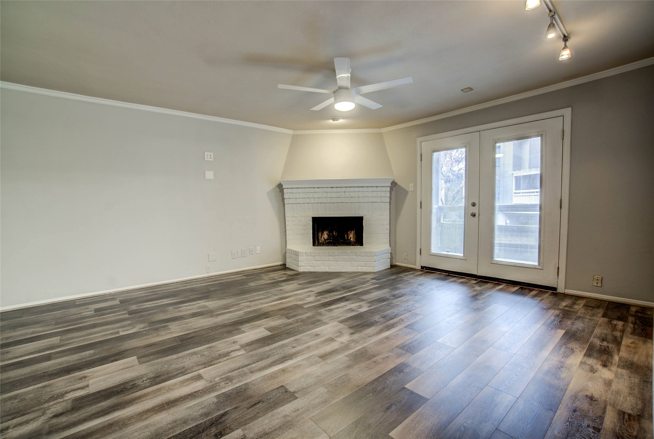 5200 Martel Avenue Dallas TX 75206