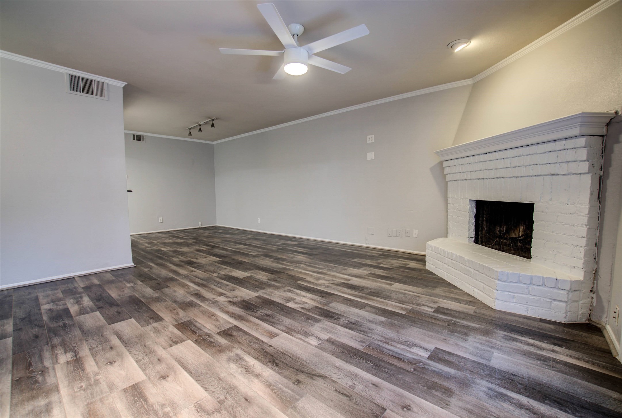 5200 Martel Avenue Dallas TX 75206
