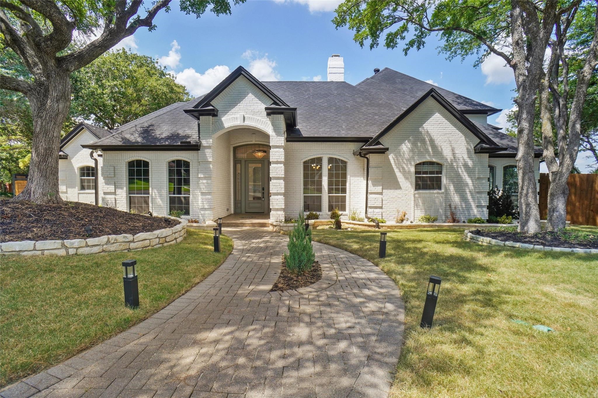 1002 Woodvale Court Colleyville TX 76034
