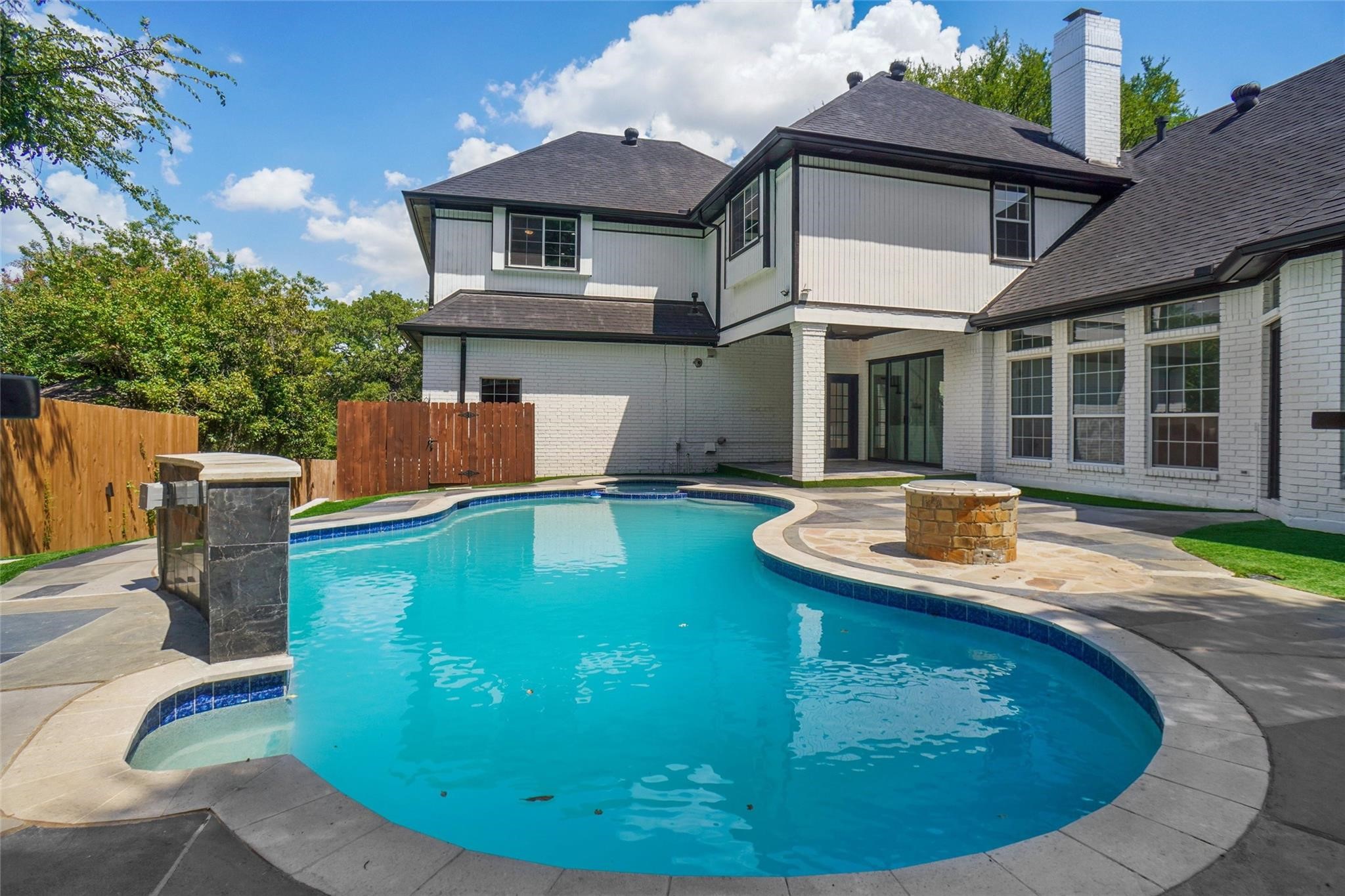 1002 Woodvale Court Colleyville TX 76034