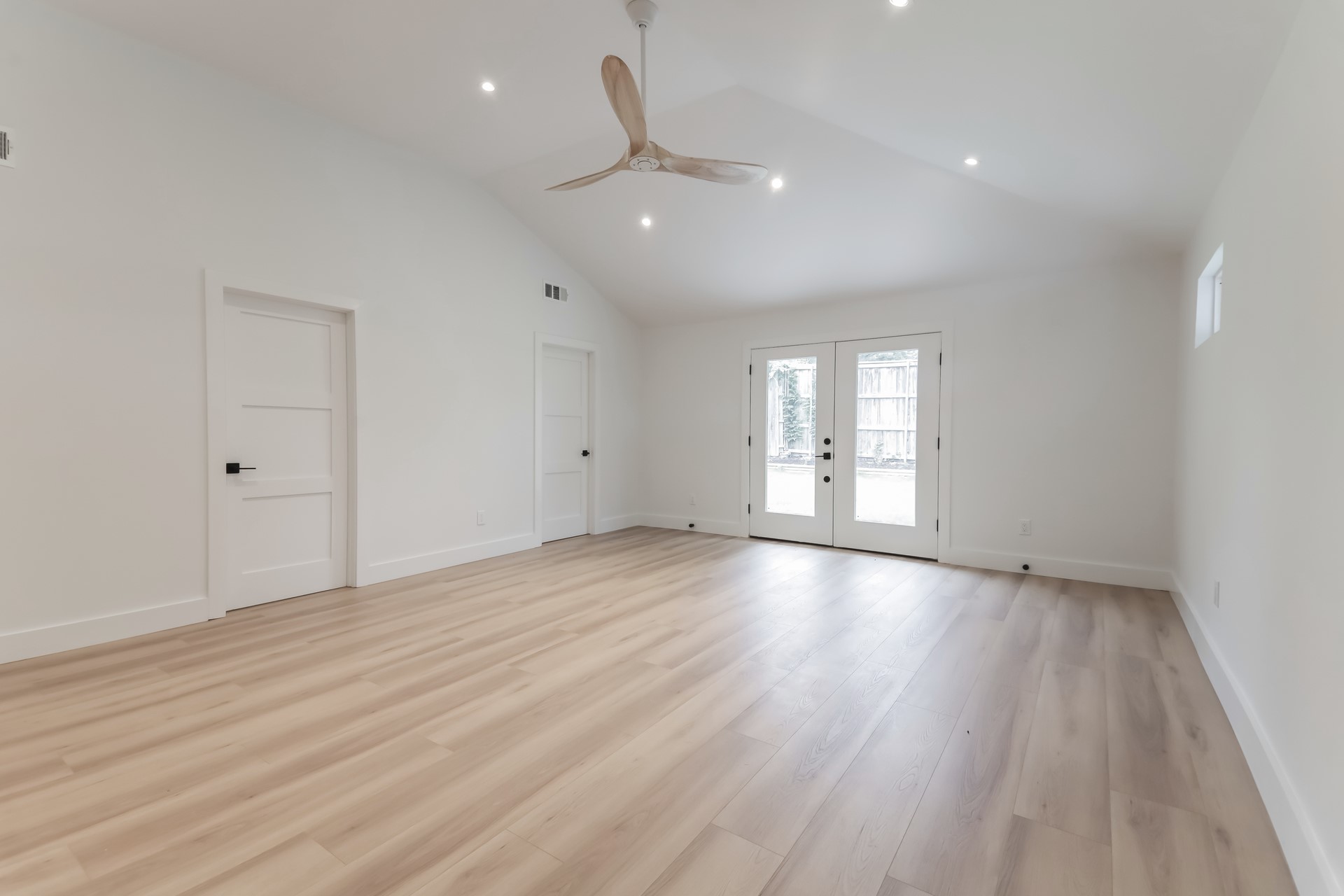 2418 Grandview Drive Richardson TX 75080