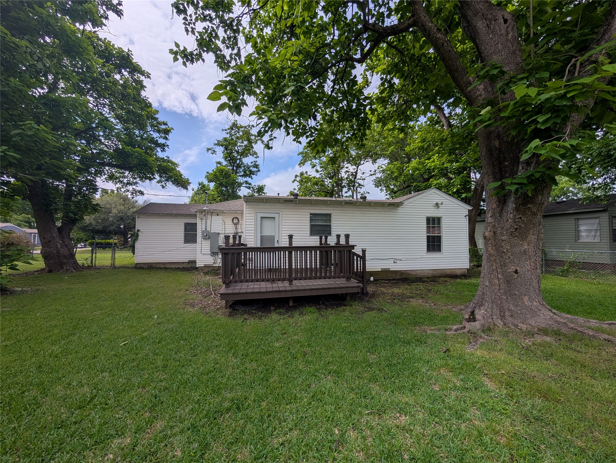 1605 Maple Drive Garland TX 75042