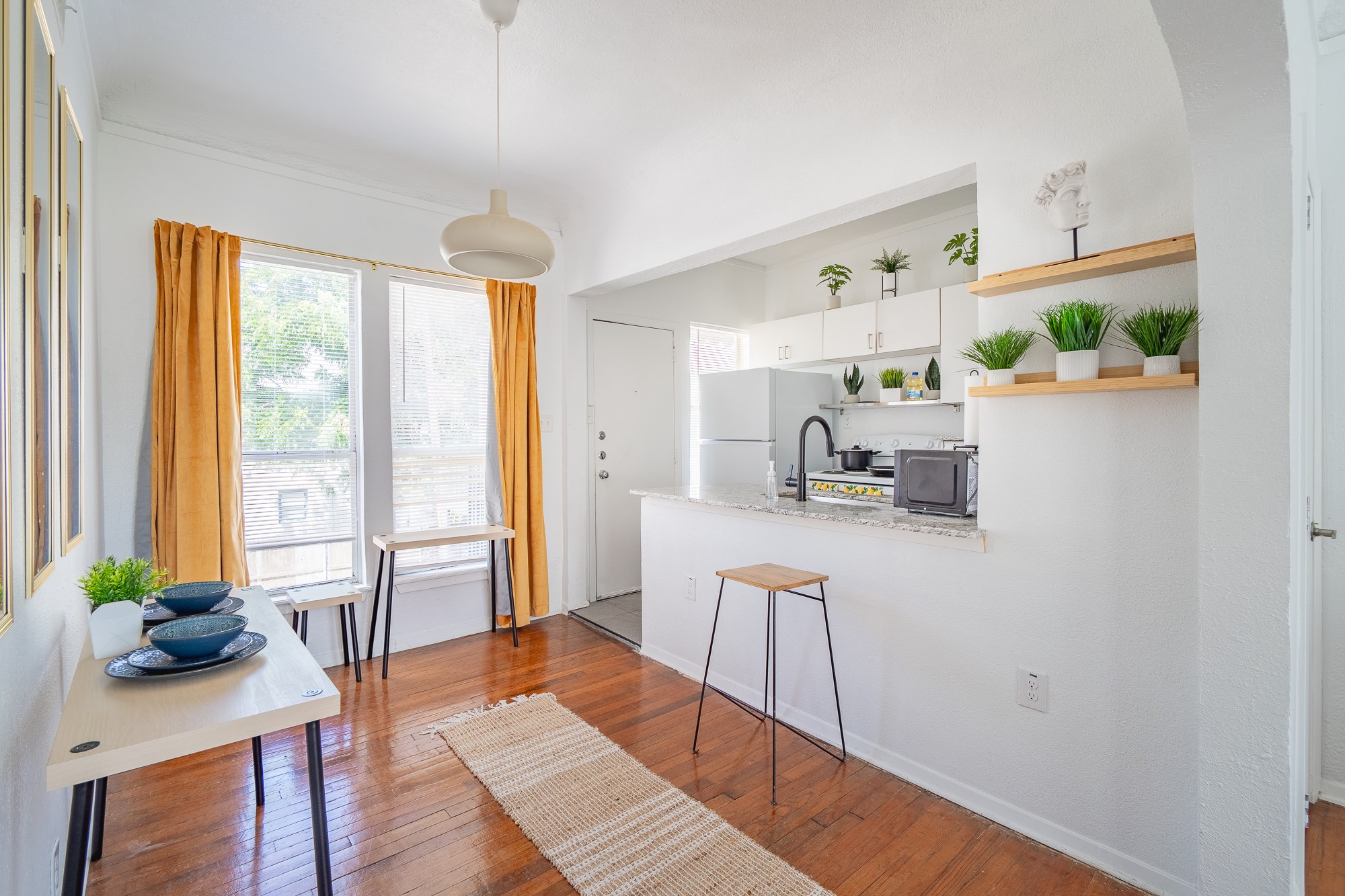 5305 Reiger Avenue Dallas TX 75214