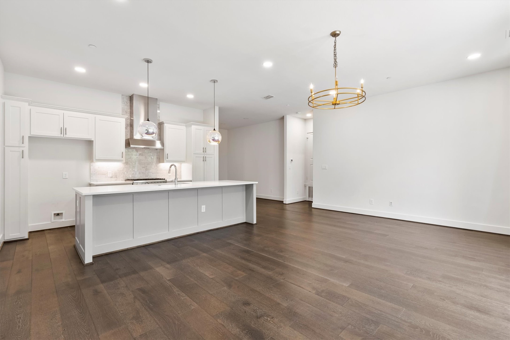 15875 Spectrum Drive Addison TX 75001