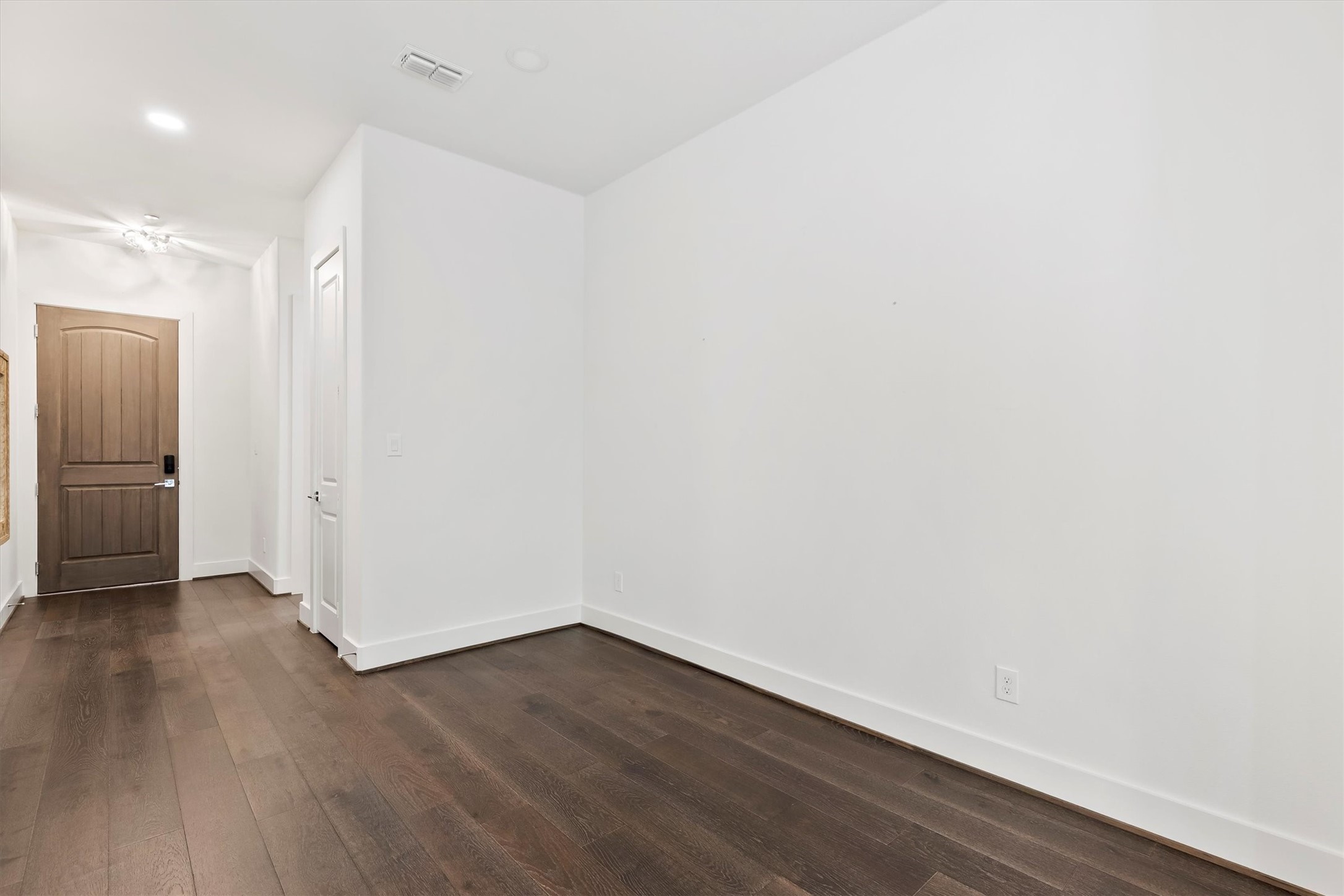 15875 Spectrum Drive Addison TX 75001