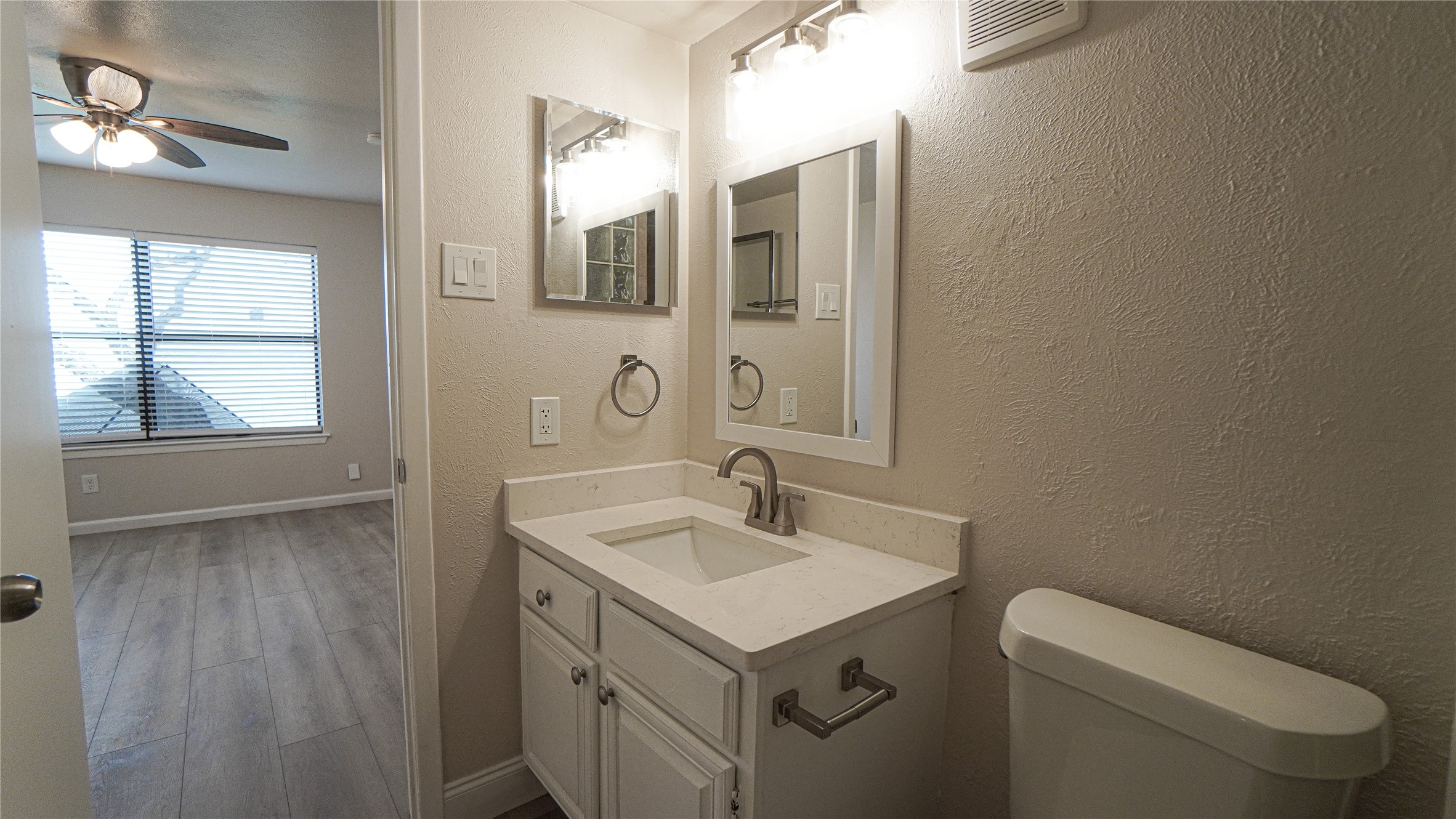 4606 Chaha Road Garland TX 75043