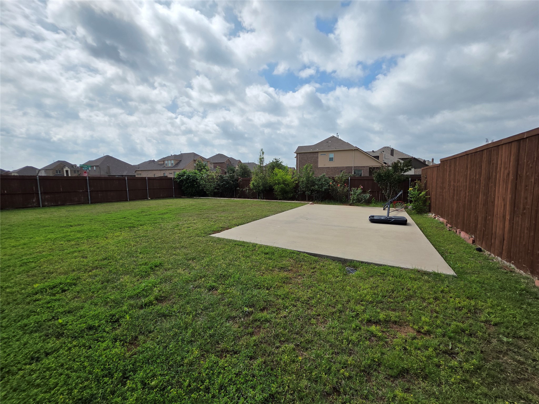 2016 Milano Lane Lewisville TX 75077