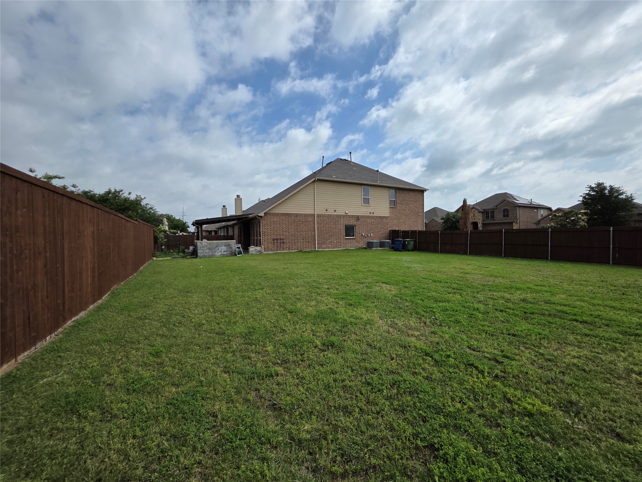 2016 Milano Lane Lewisville TX 75077
