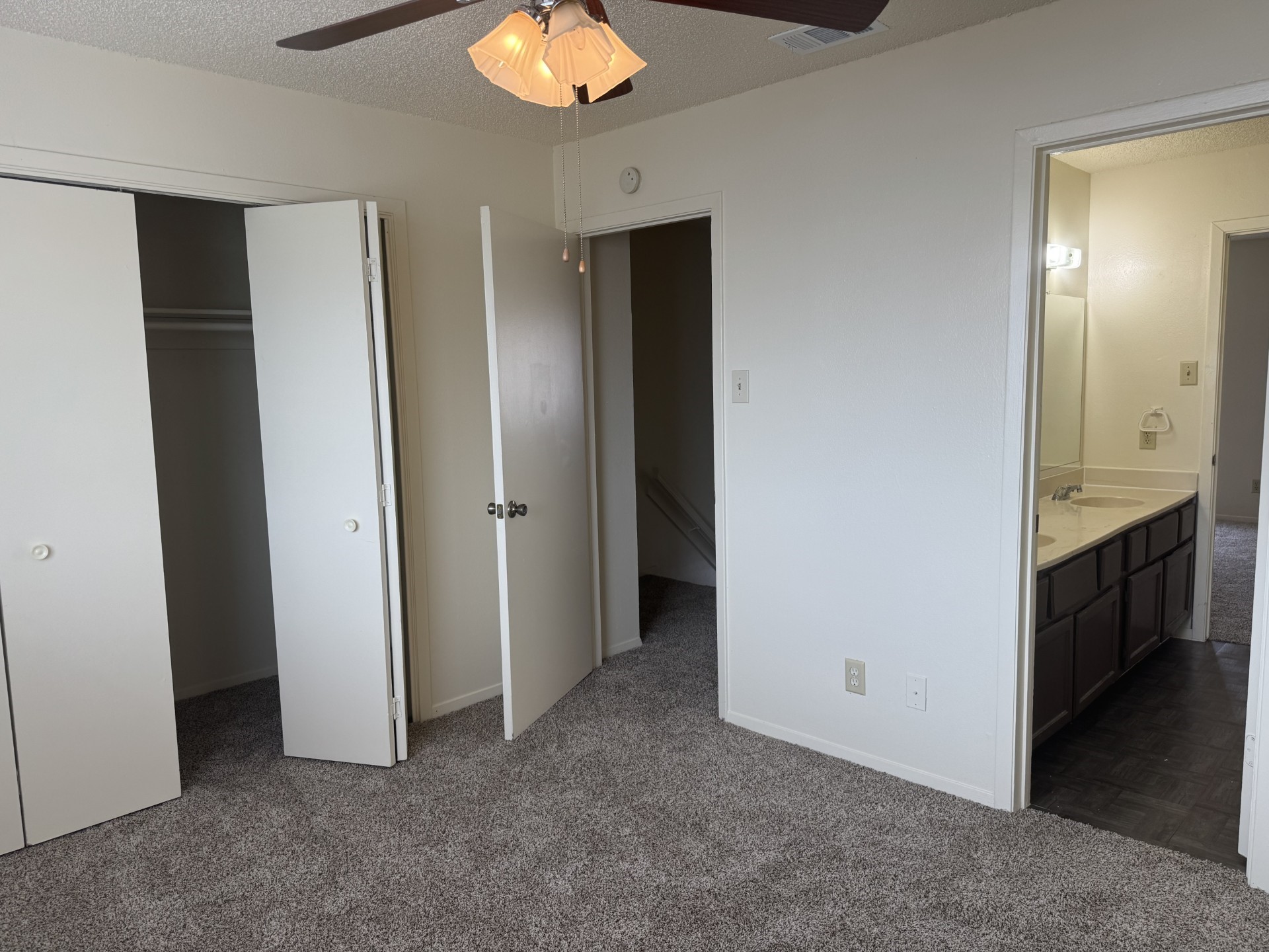2802 Wimbledon Court Garland TX 75041