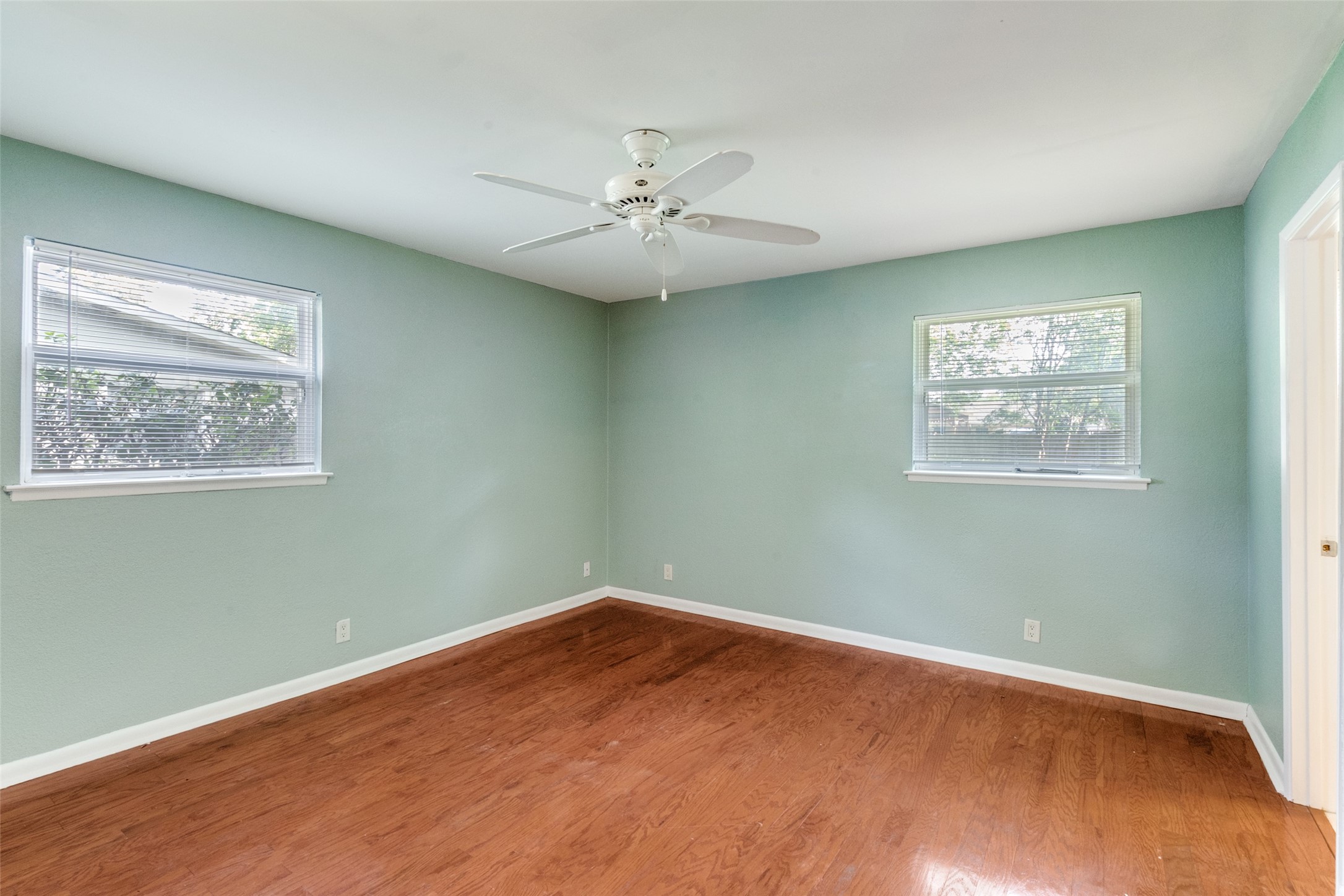 11353 Coral Hills Drive Dallas TX 75229