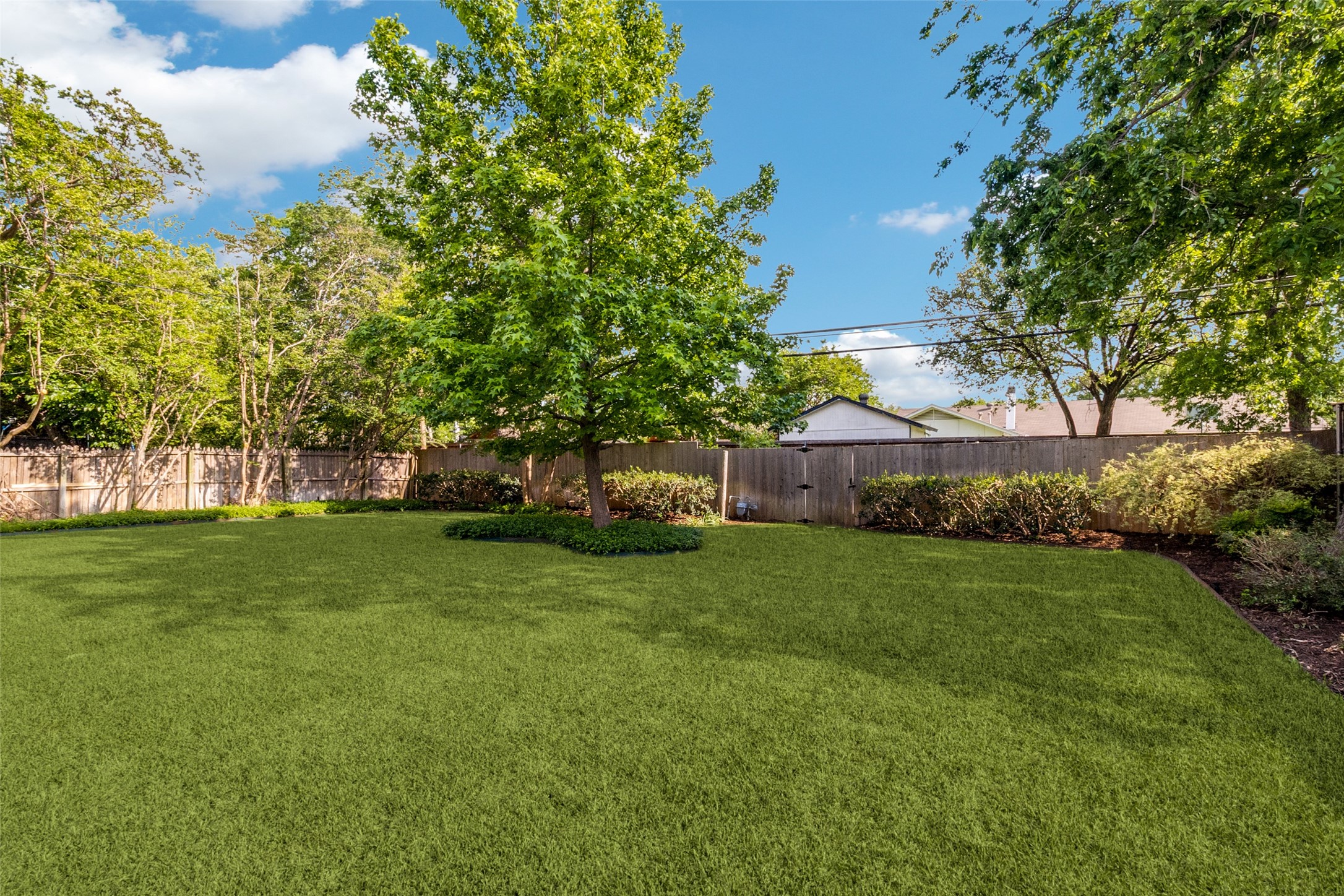 11353 Coral Hills Drive Dallas TX 75229