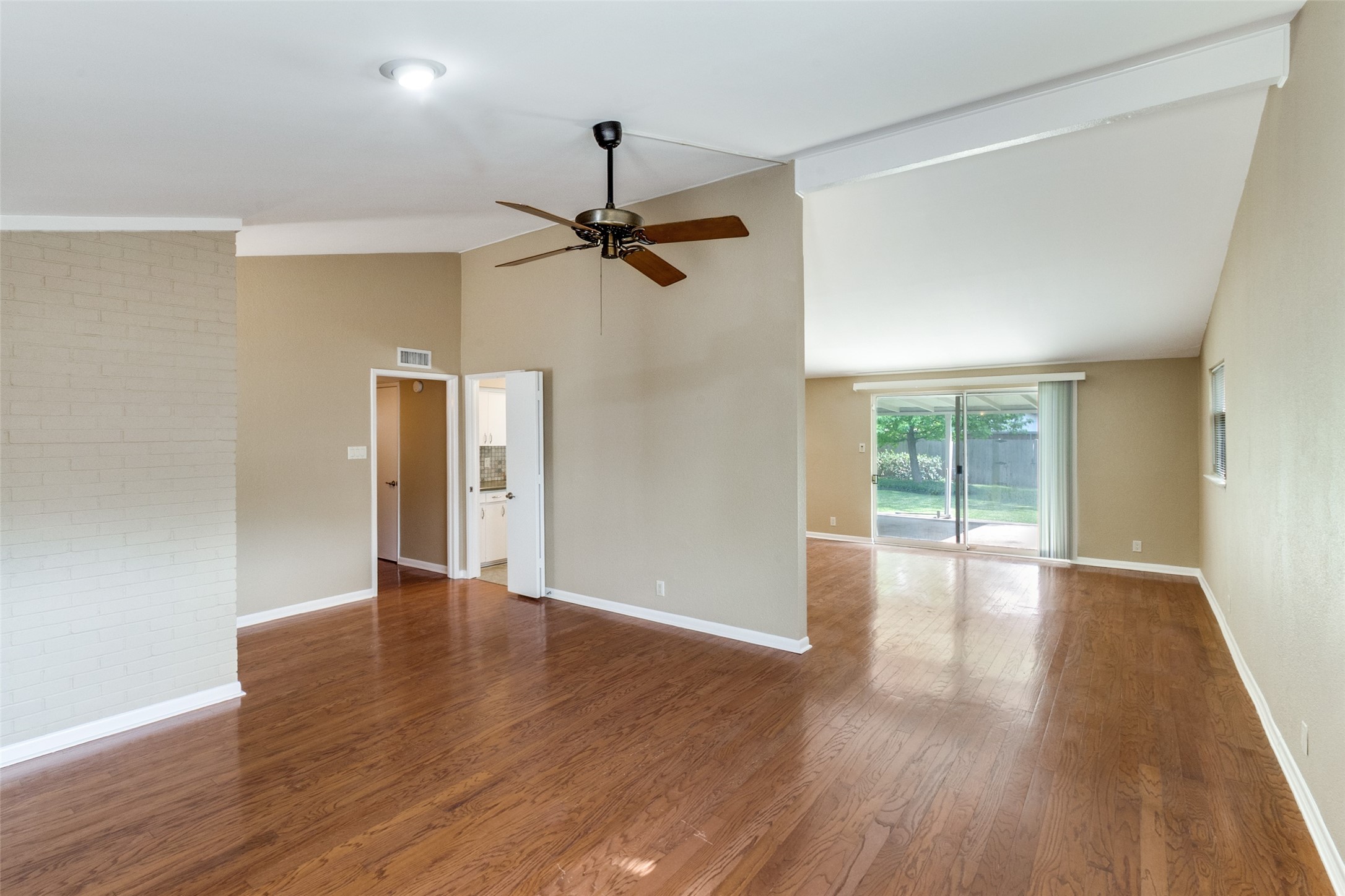 11353 Coral Hills Drive Dallas TX 75229