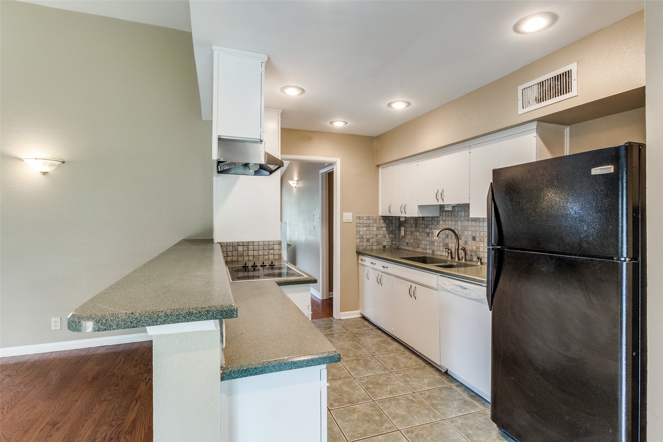 11353 Coral Hills Drive Dallas TX 75229