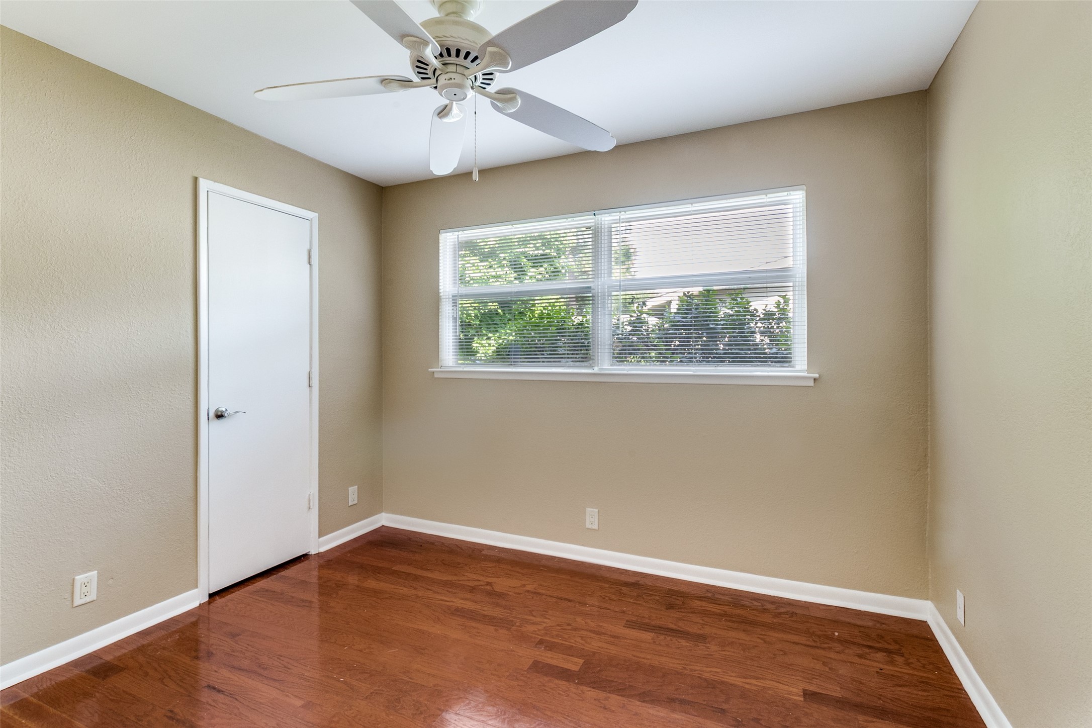 11353 Coral Hills Drive Dallas TX 75229