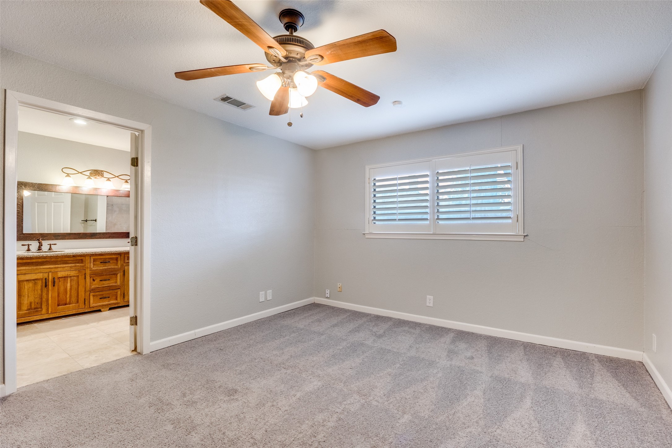 6220 Glennox Lane Dallas TX 75214