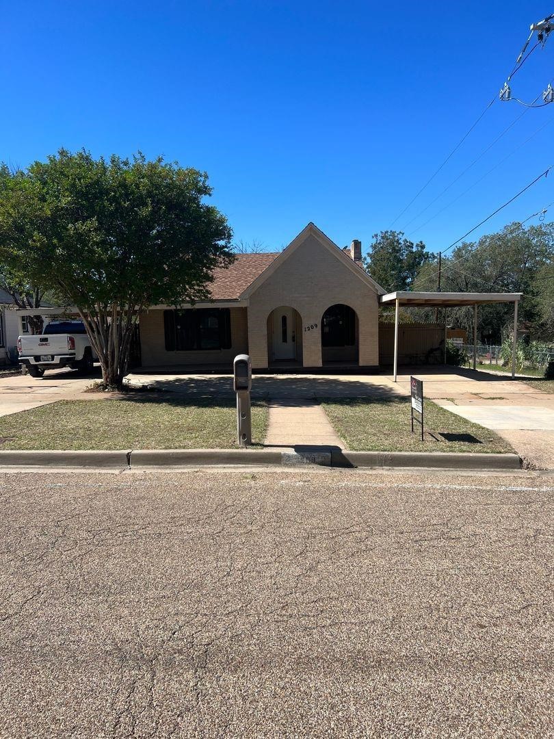 1209 Bawcom Sweetwater TX 79556