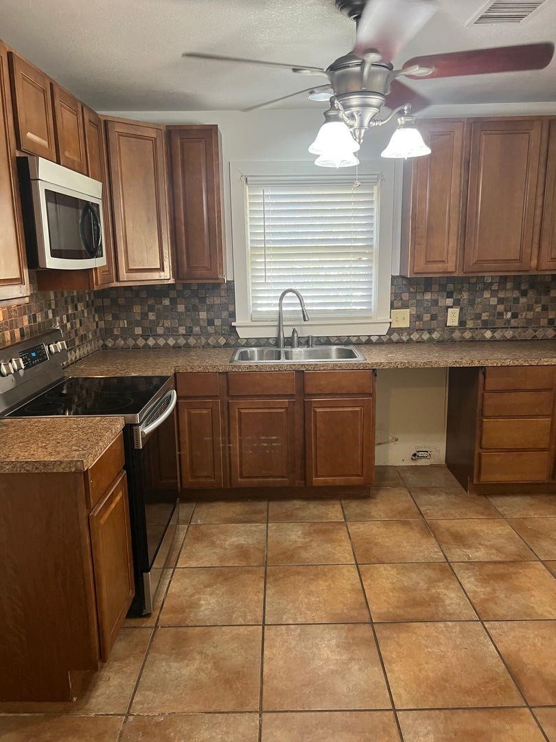 1209 Bawcom Sweetwater TX 79556