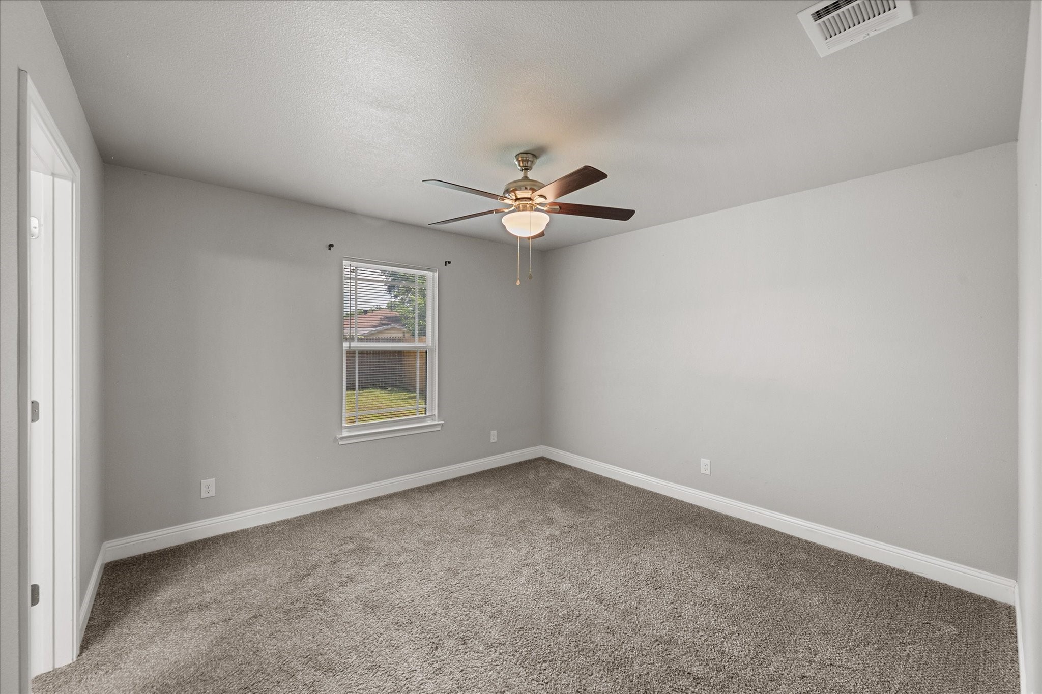 438 Sabine Avenue Cleburne TX 76031