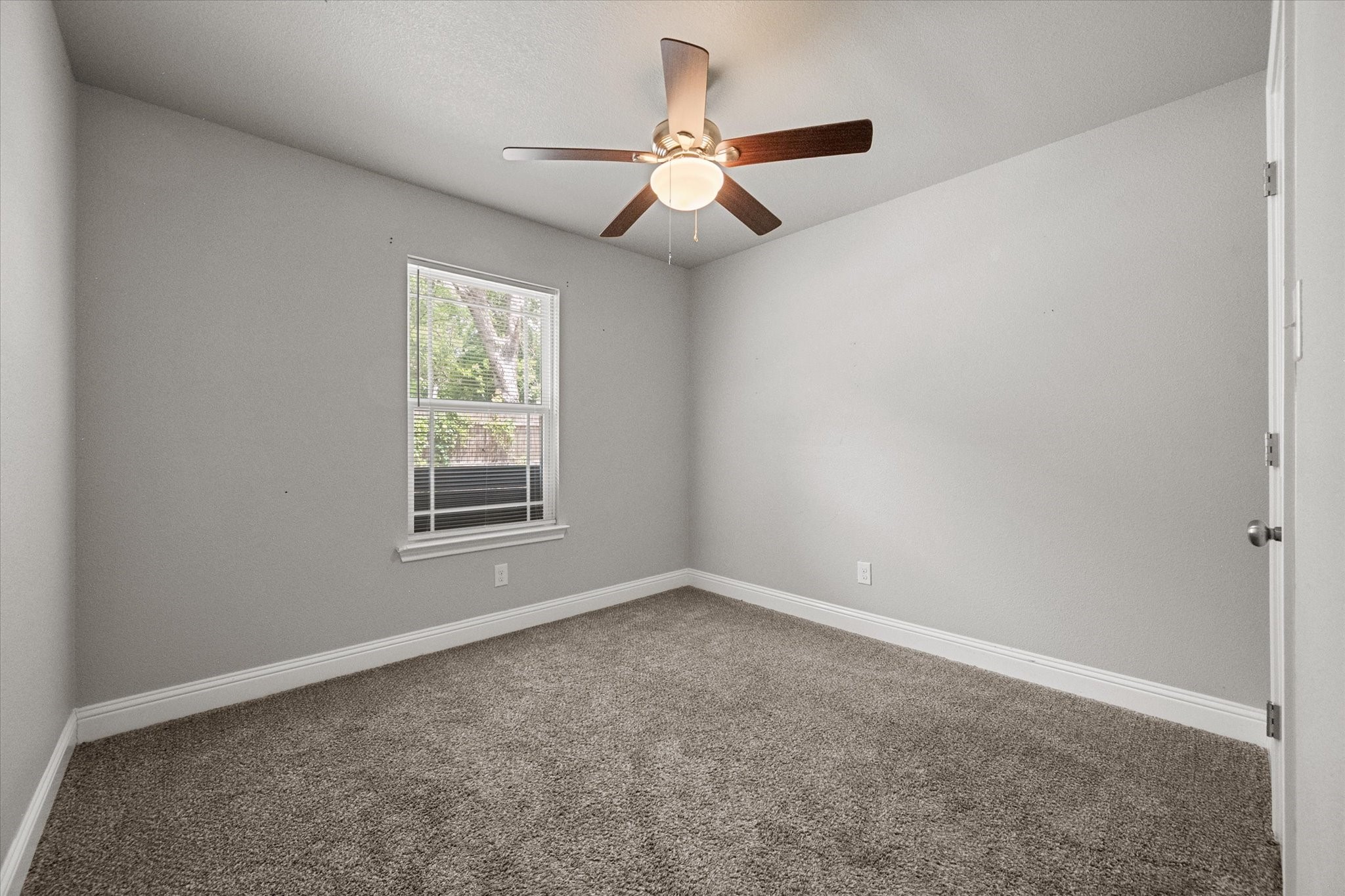 438 Sabine Avenue Cleburne TX 76031