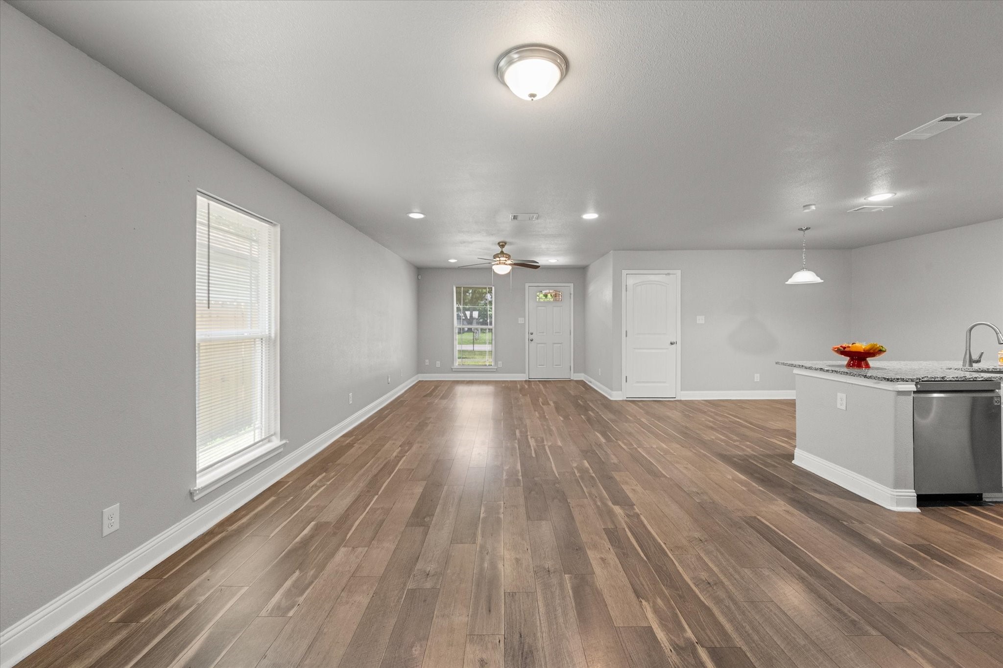 438 Sabine Avenue Cleburne TX 76031