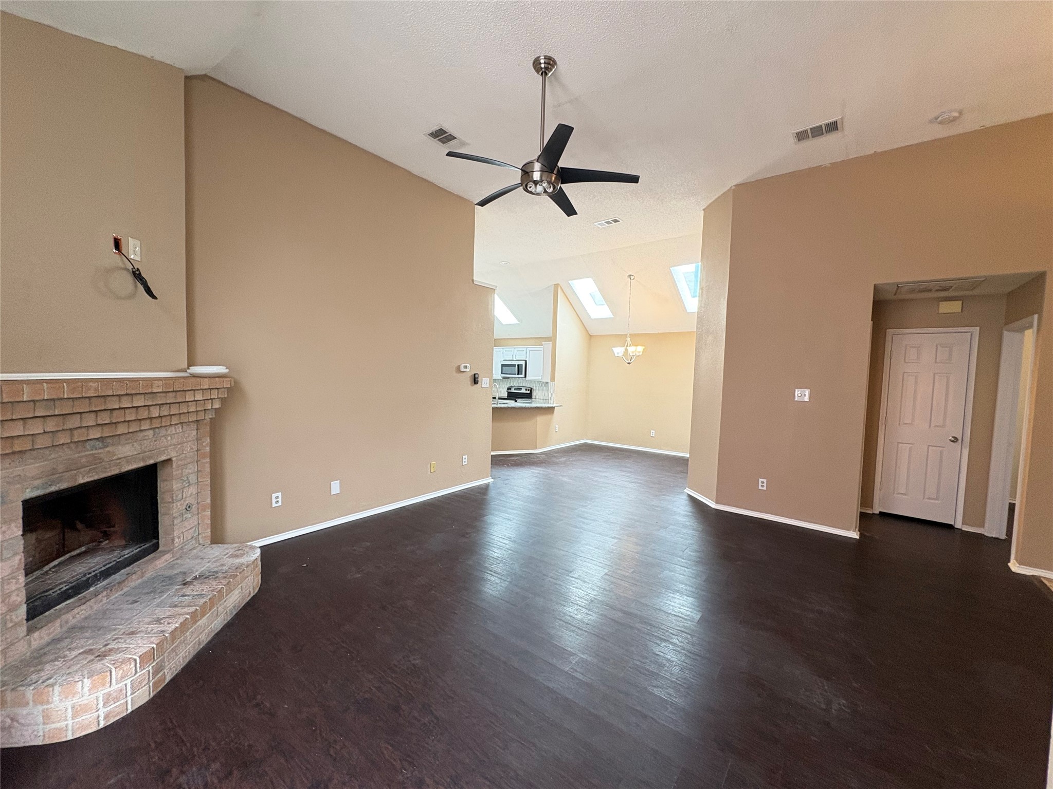 928 Winchester Lane Mesquite TX 75181