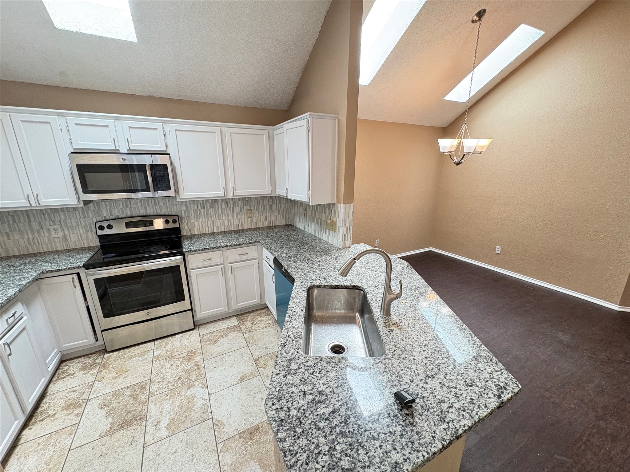 928 Winchester Lane Mesquite TX 75181