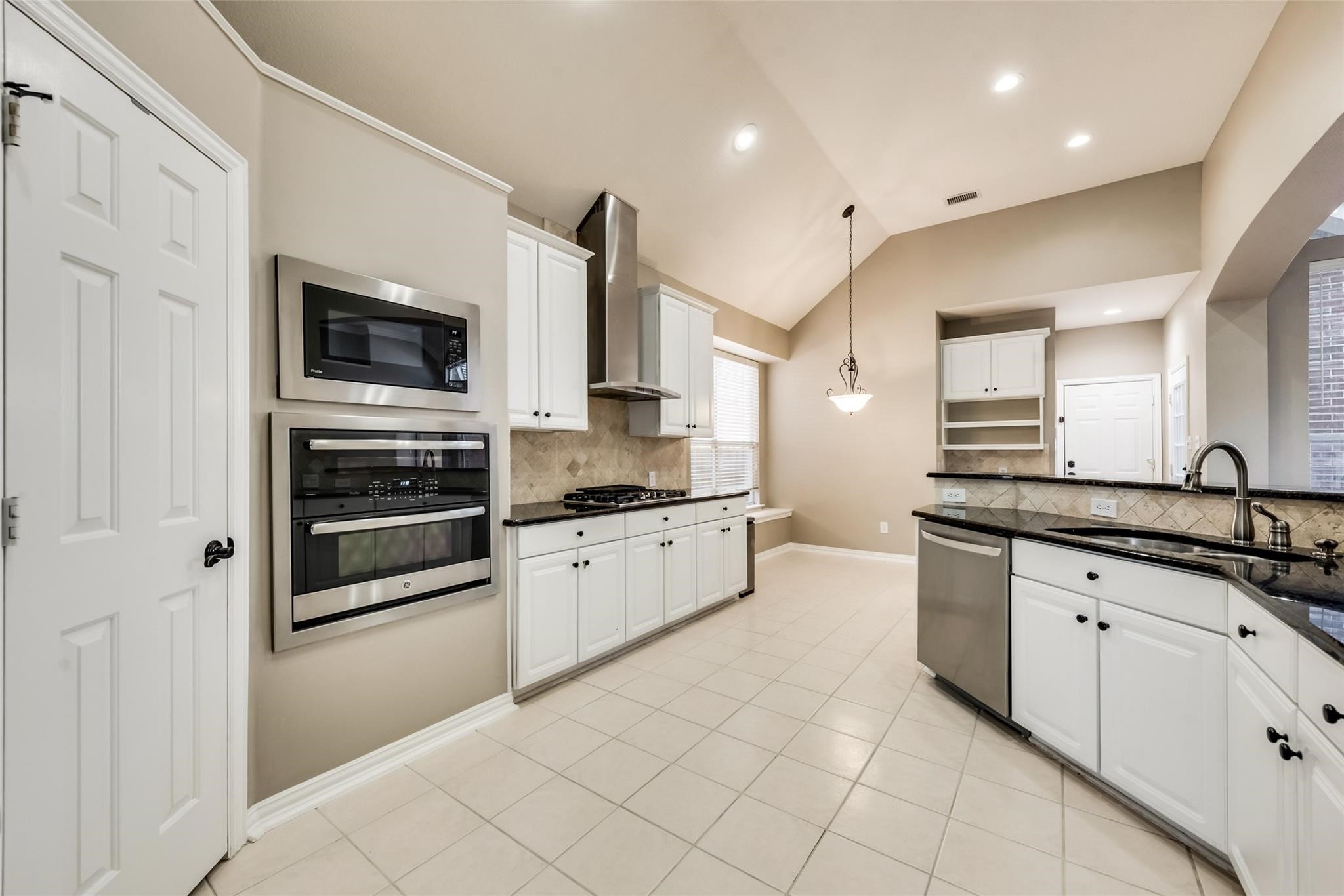3635 Eden Drive Dallas TX 75287