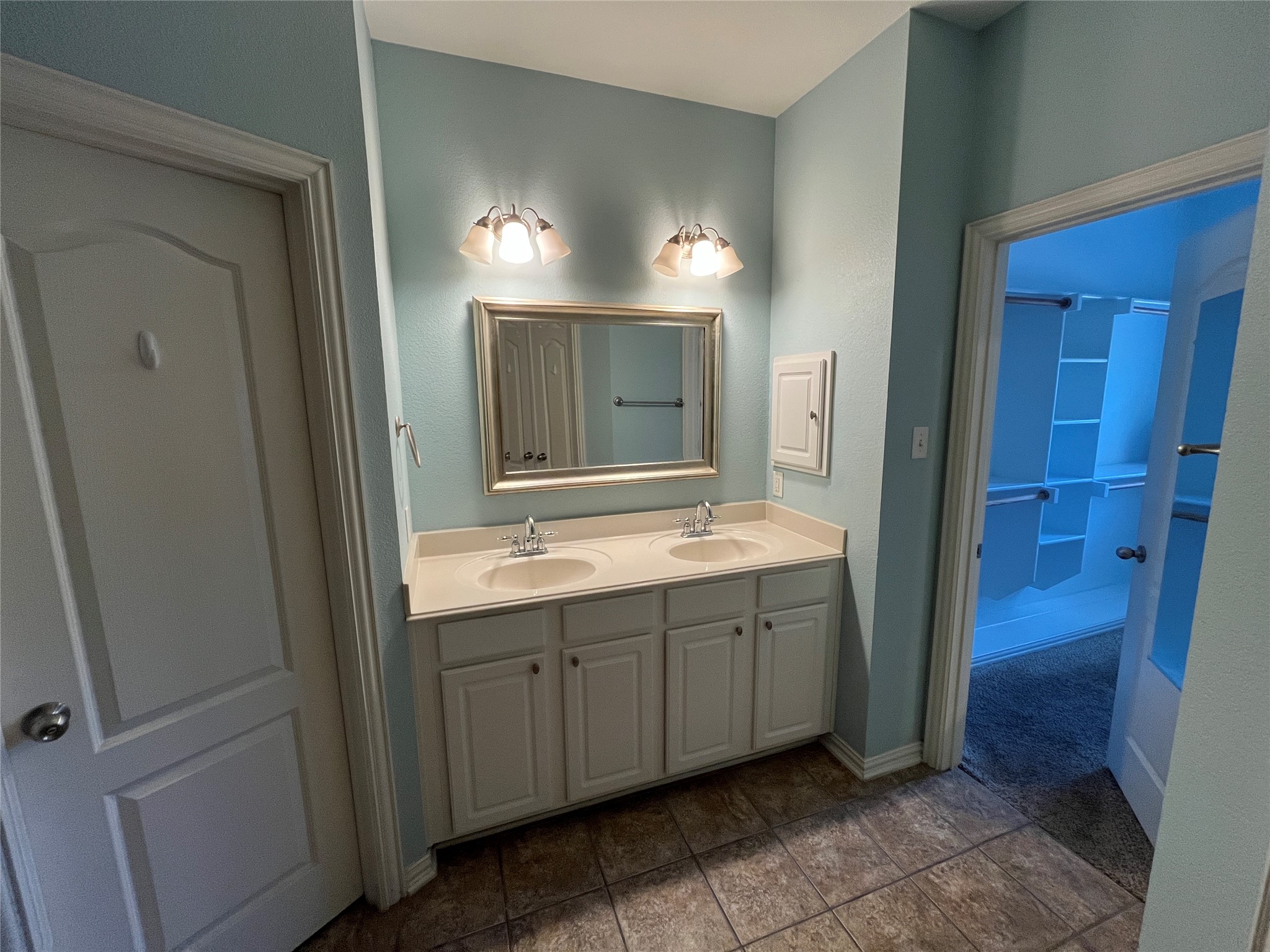 3721 Vienna Street Irving TX 75038